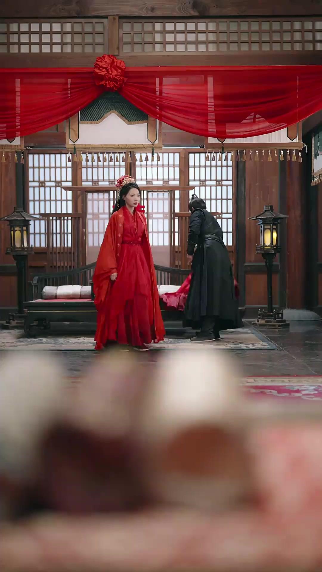 General Fell For Her Toy boy!