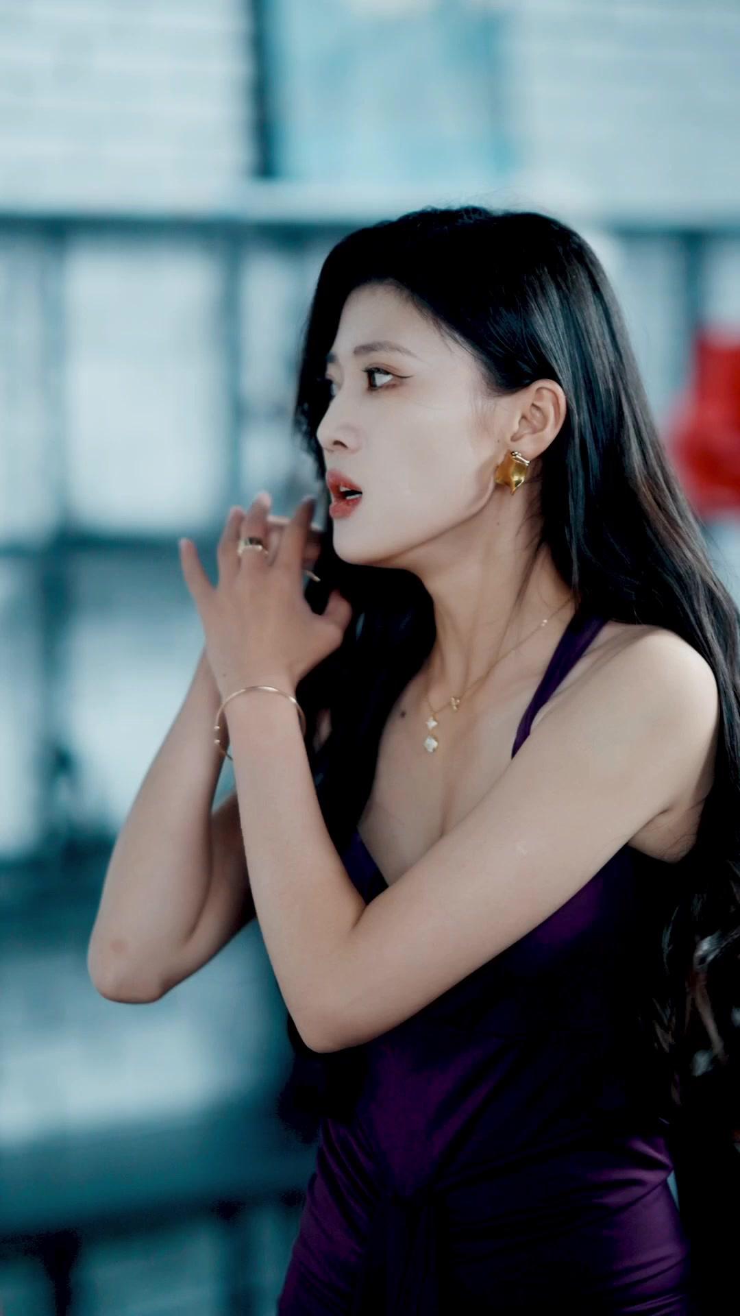 Pacarku Berbulu dan Manis