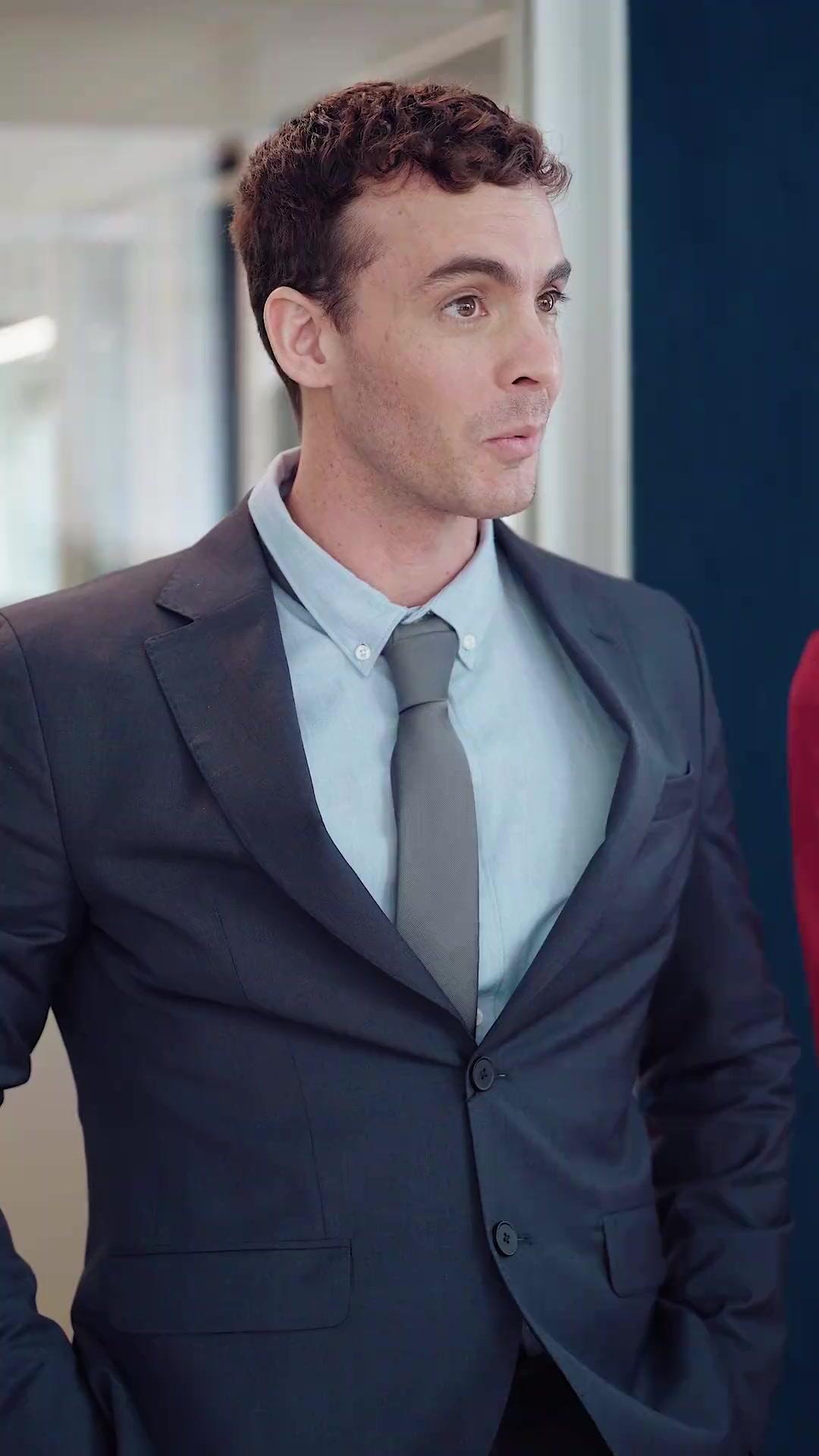 (Doublage)LE MILLIARDAIRE SOUS CONTRAT