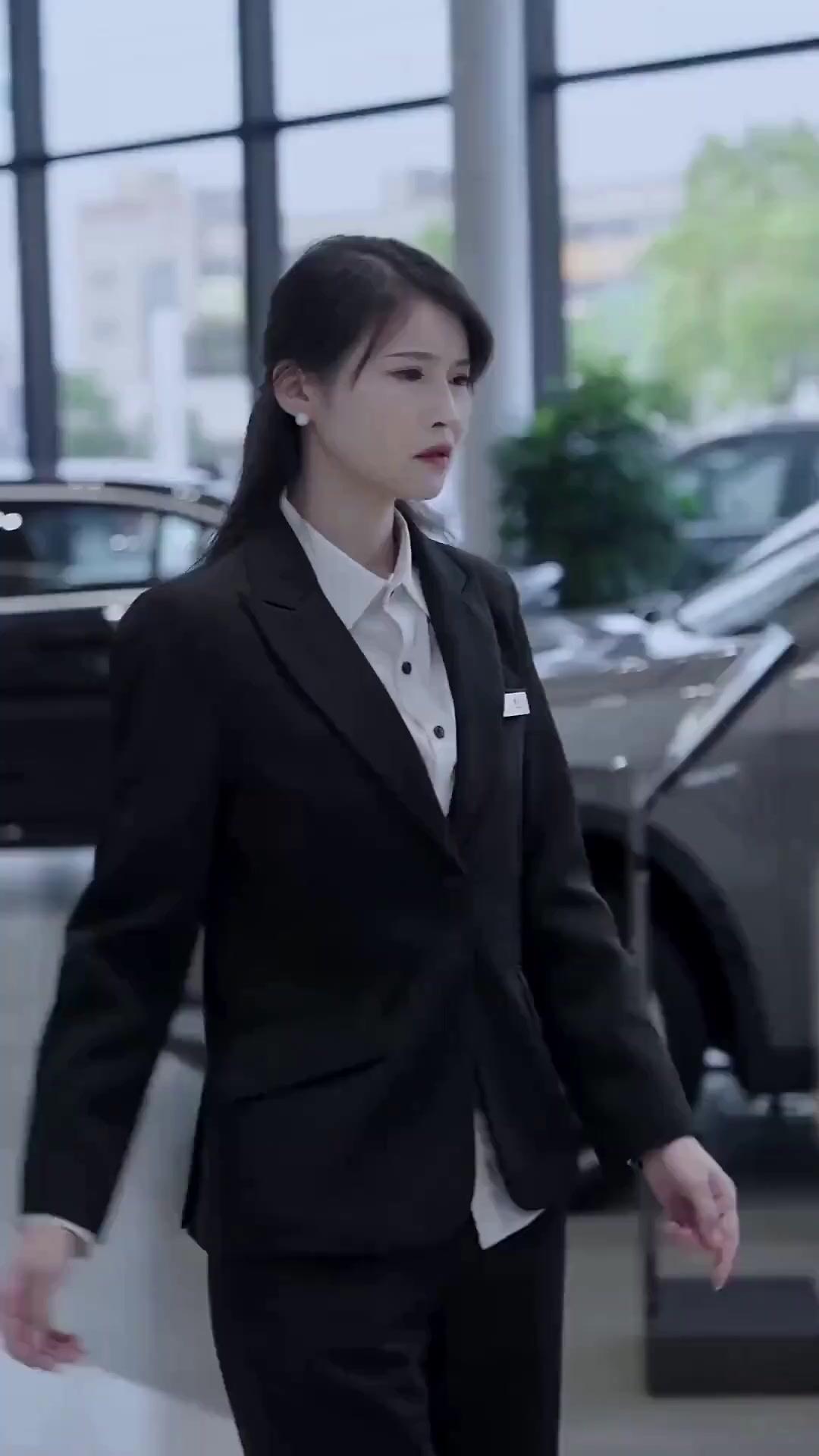 (Lồng tiếng) Chi Tiền Cho Gái