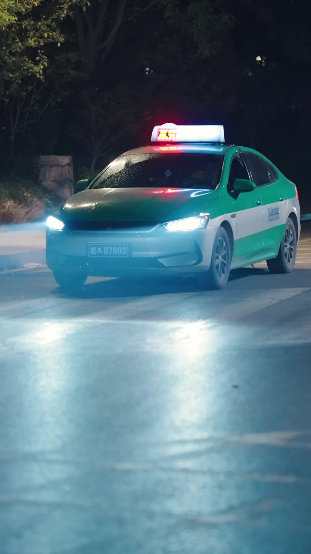 獄中梟雄：君臨天下