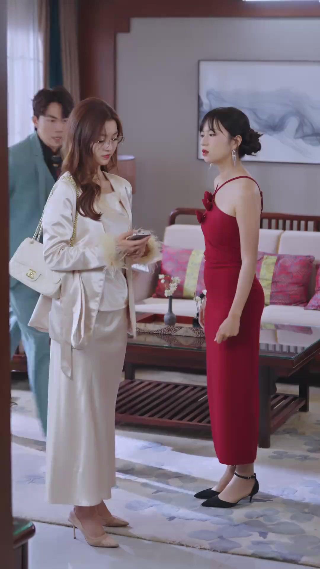 누나, 어린 늑대 어때?