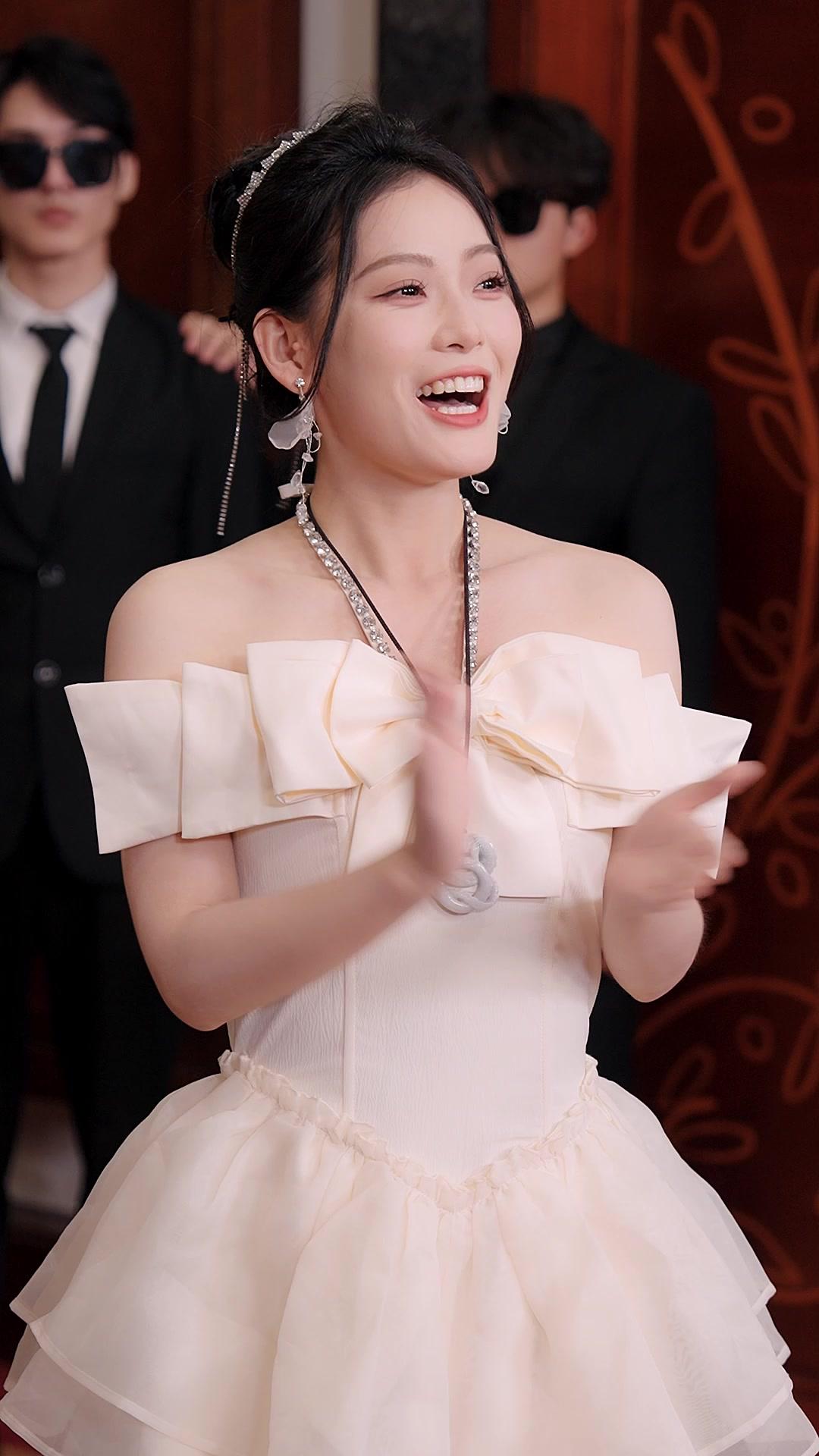 Bangkitnya Bu Naga: Aku Berhenti Jadi ART!