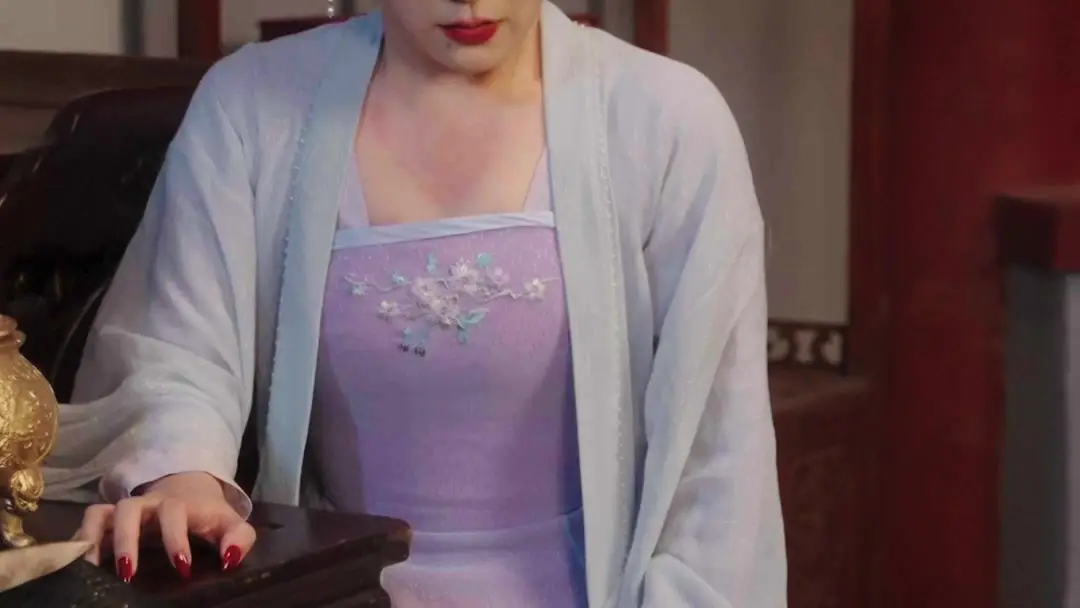 Stolen Fate of Bella White: When the Palace Breathes Like a Living Thing