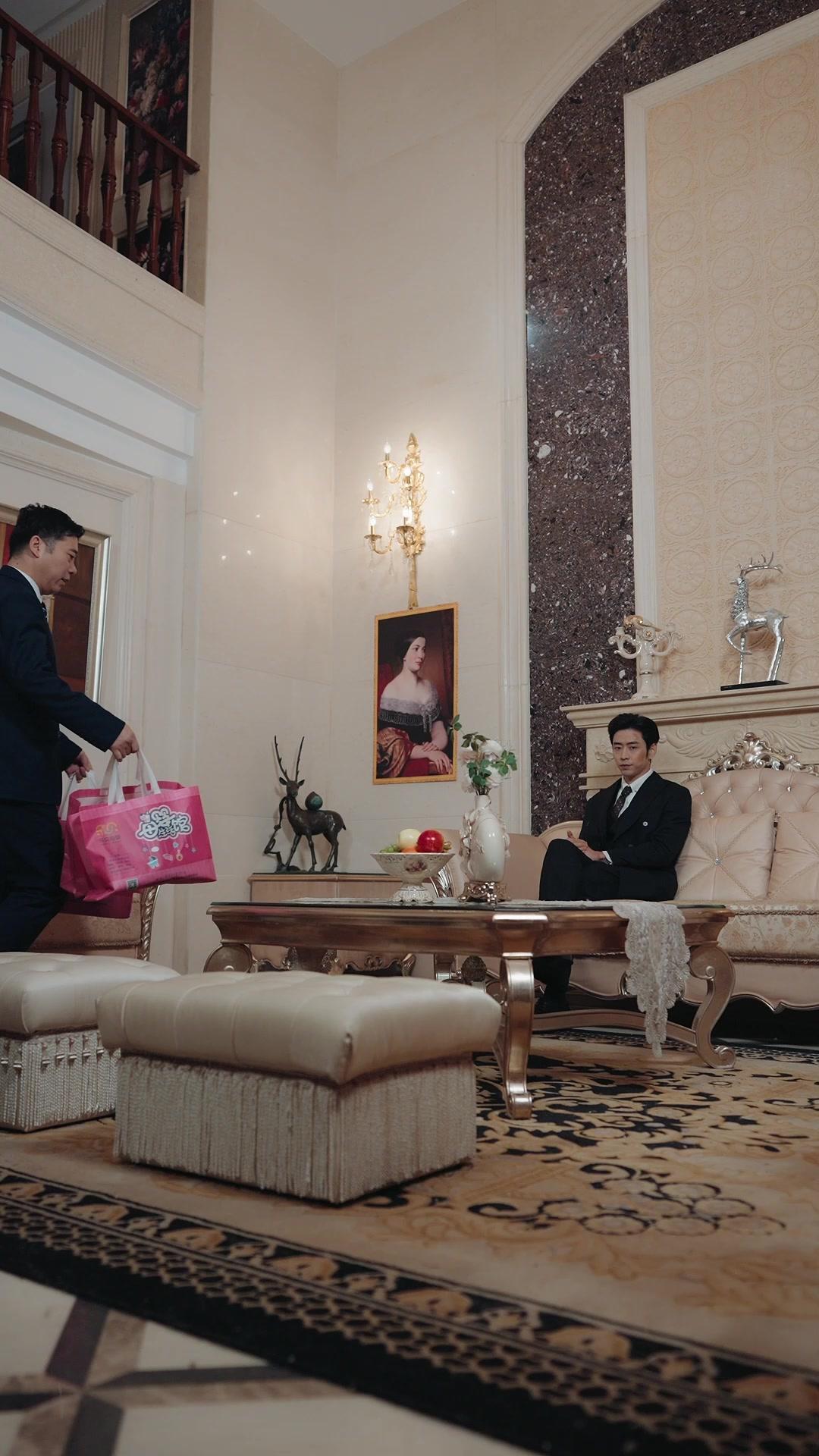 Ugly Husband's Secret Identity