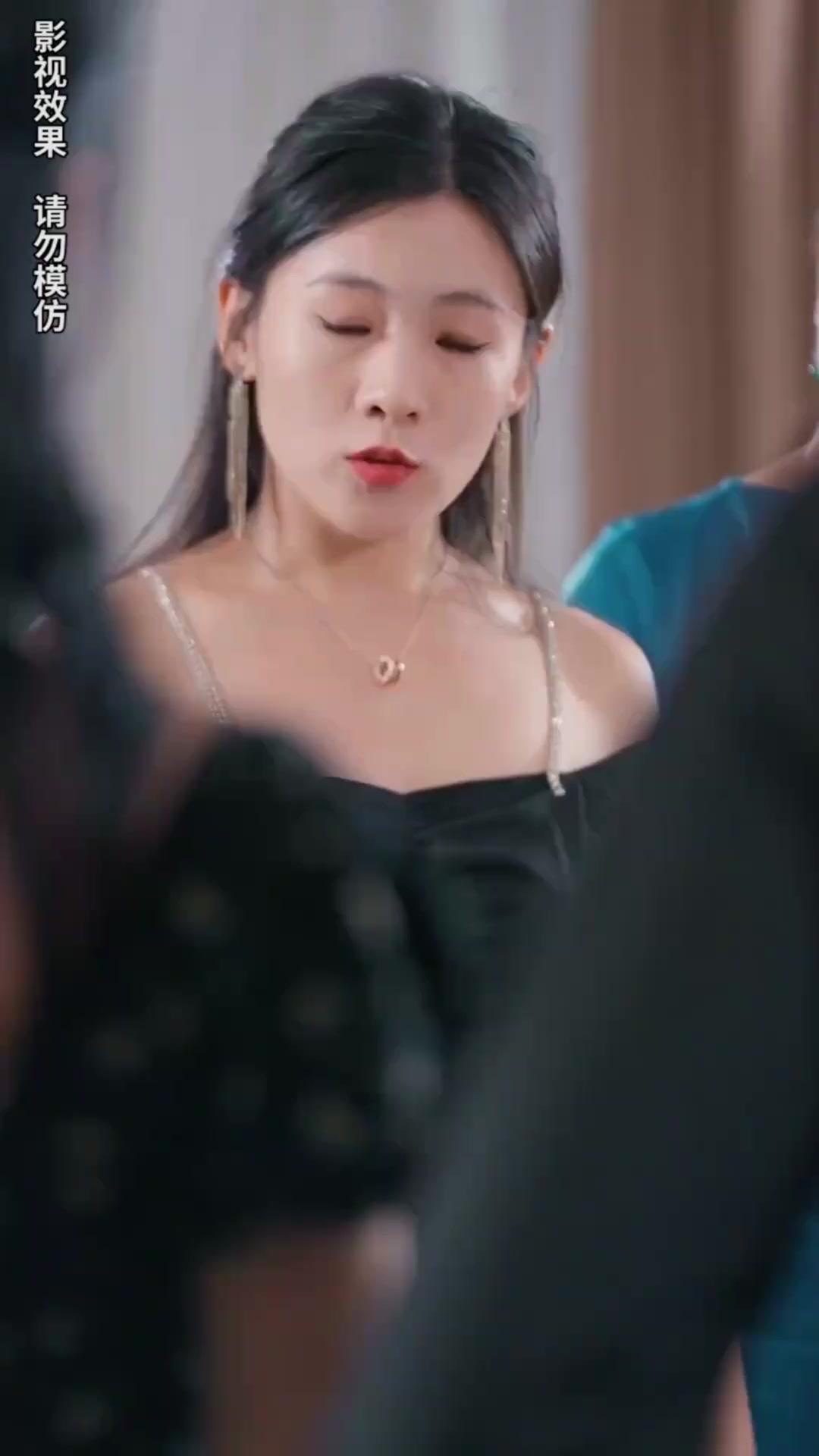 Balas Dendam Istri Gemuk