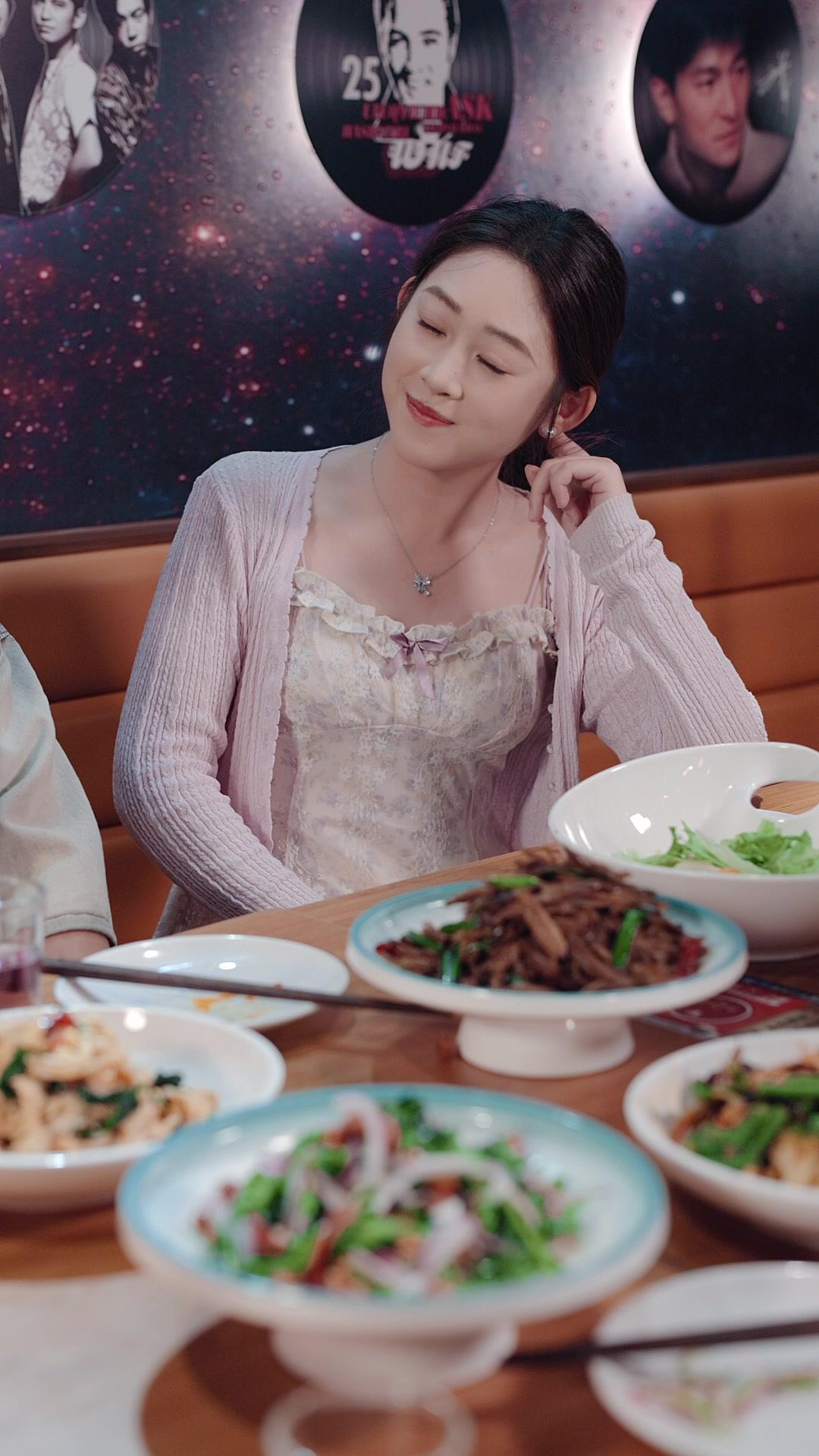 CEO Cantik Naksir Aku