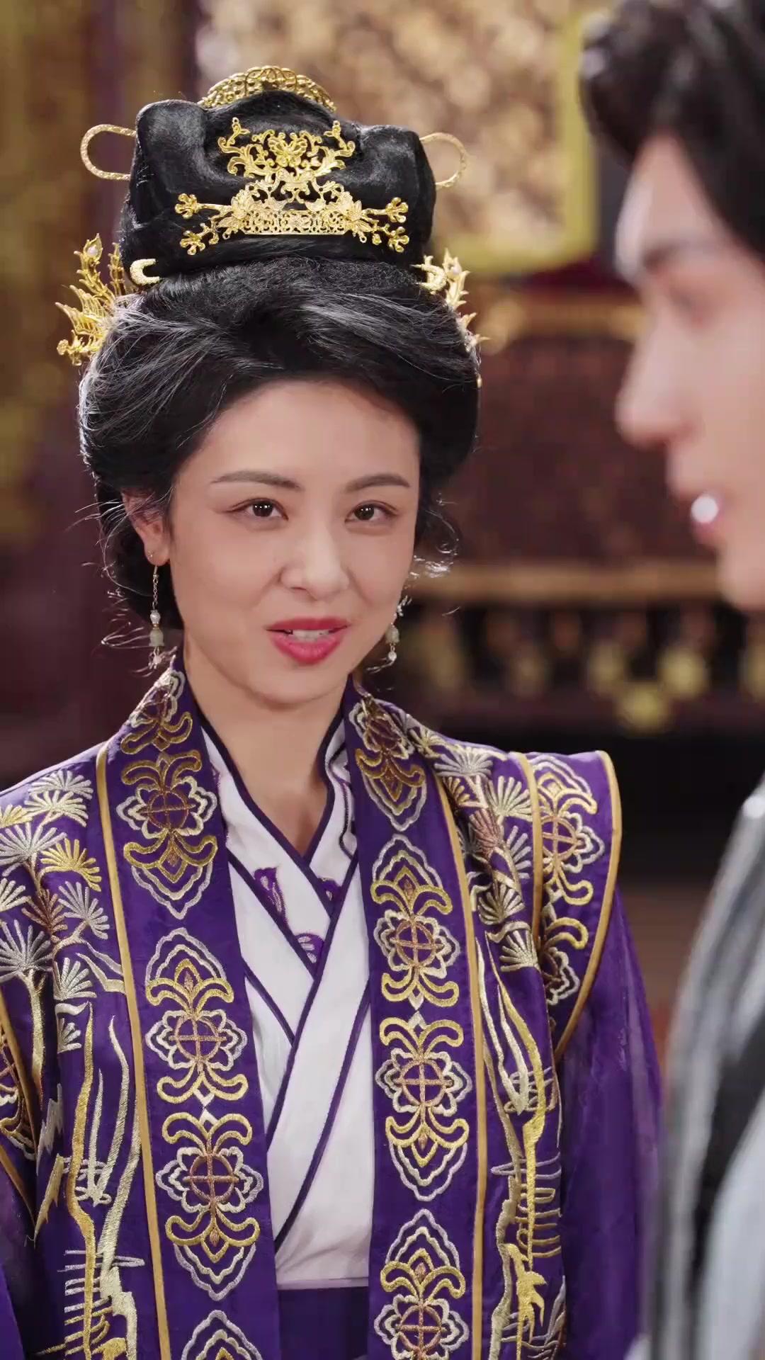 Thiên Kim Hầu Phủ Sống Lại