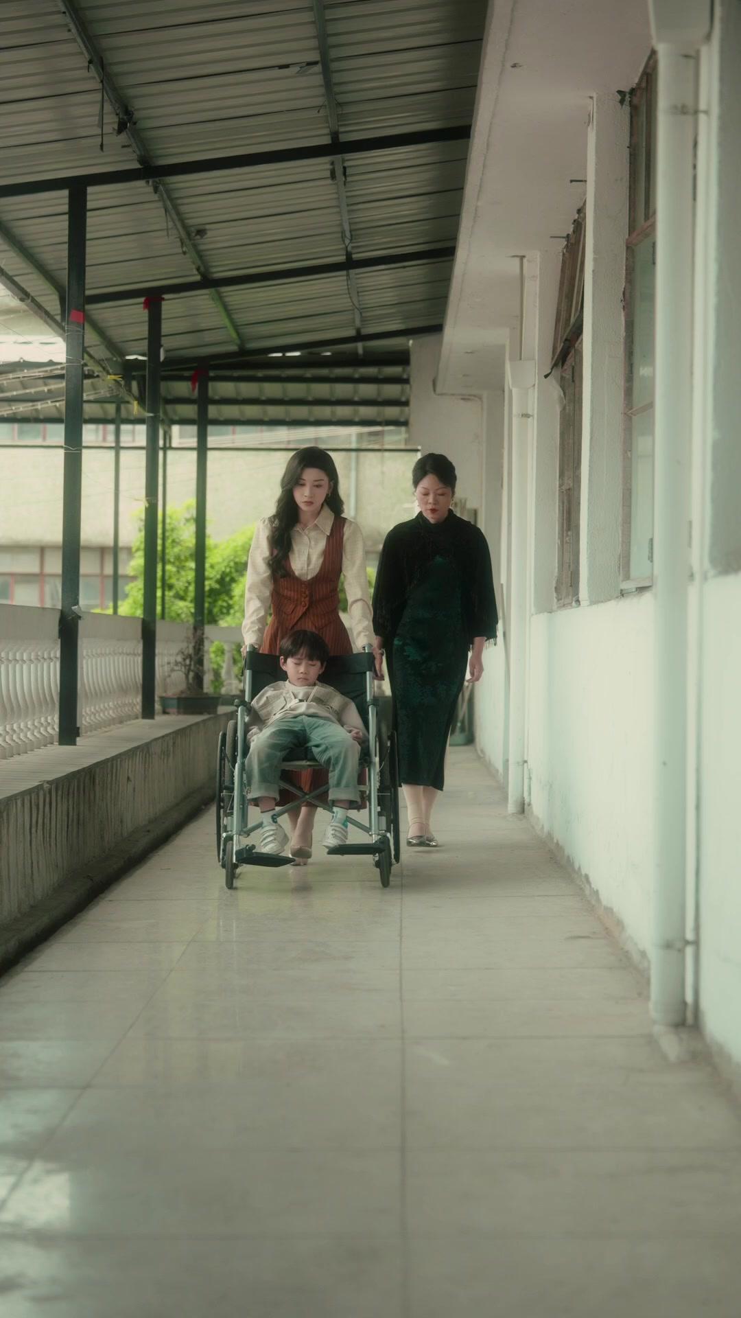 Mekar di Tengah Badai