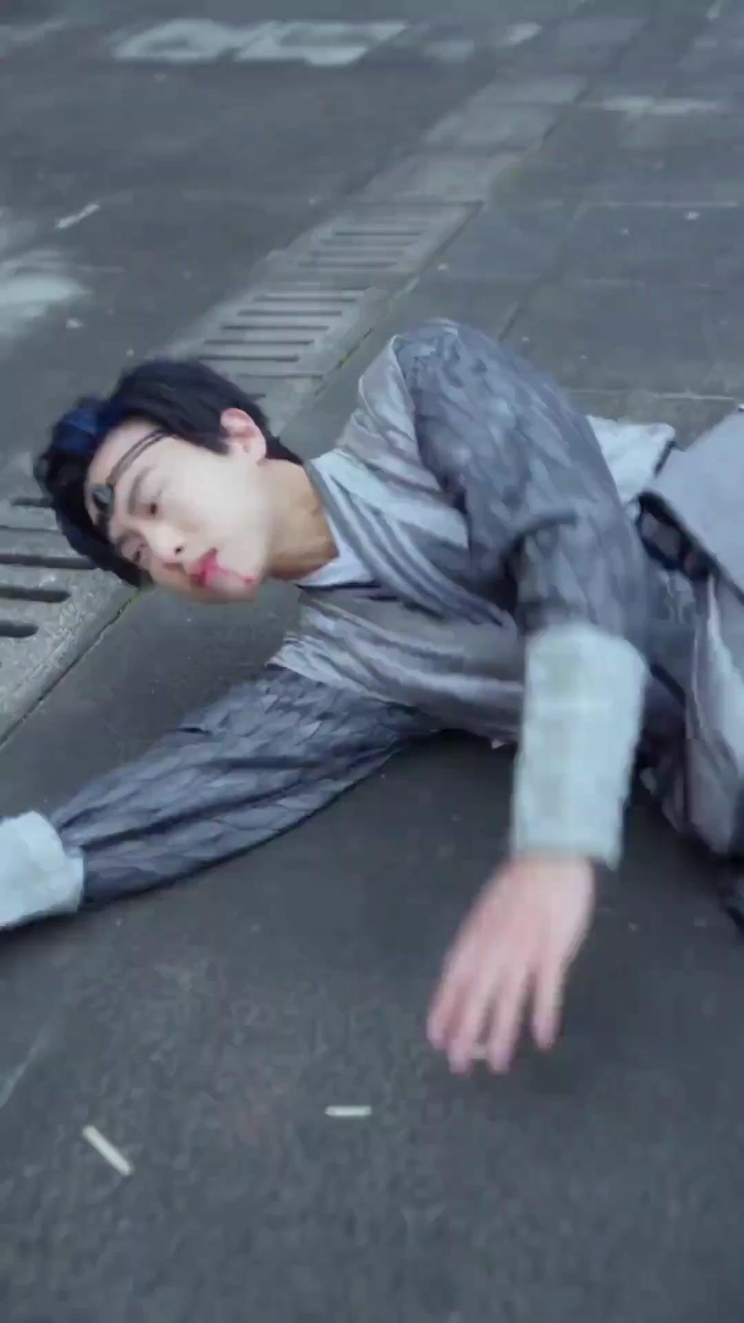 (Doblado)Maestro Joven de la espada