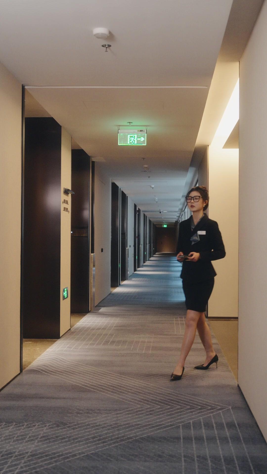 بين الشفقة والحب