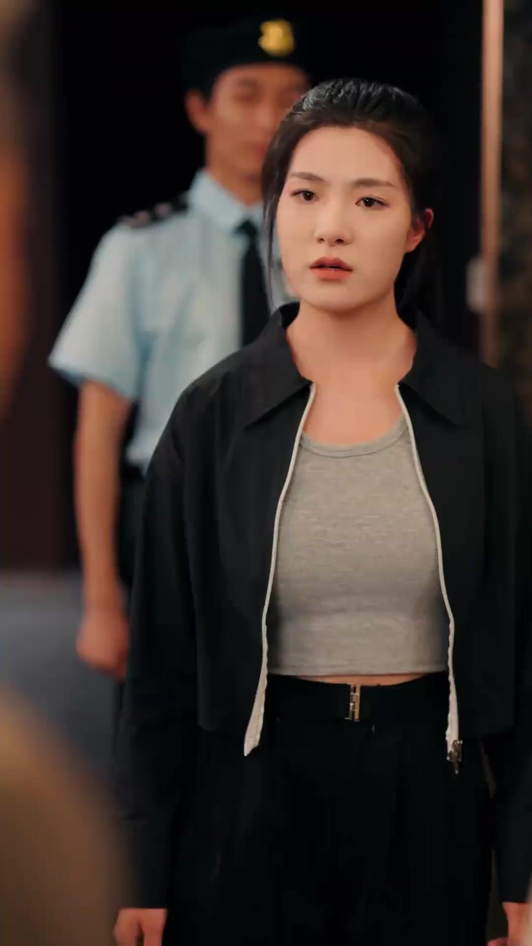 転生女刑事 事件簿～この一家を探ります～