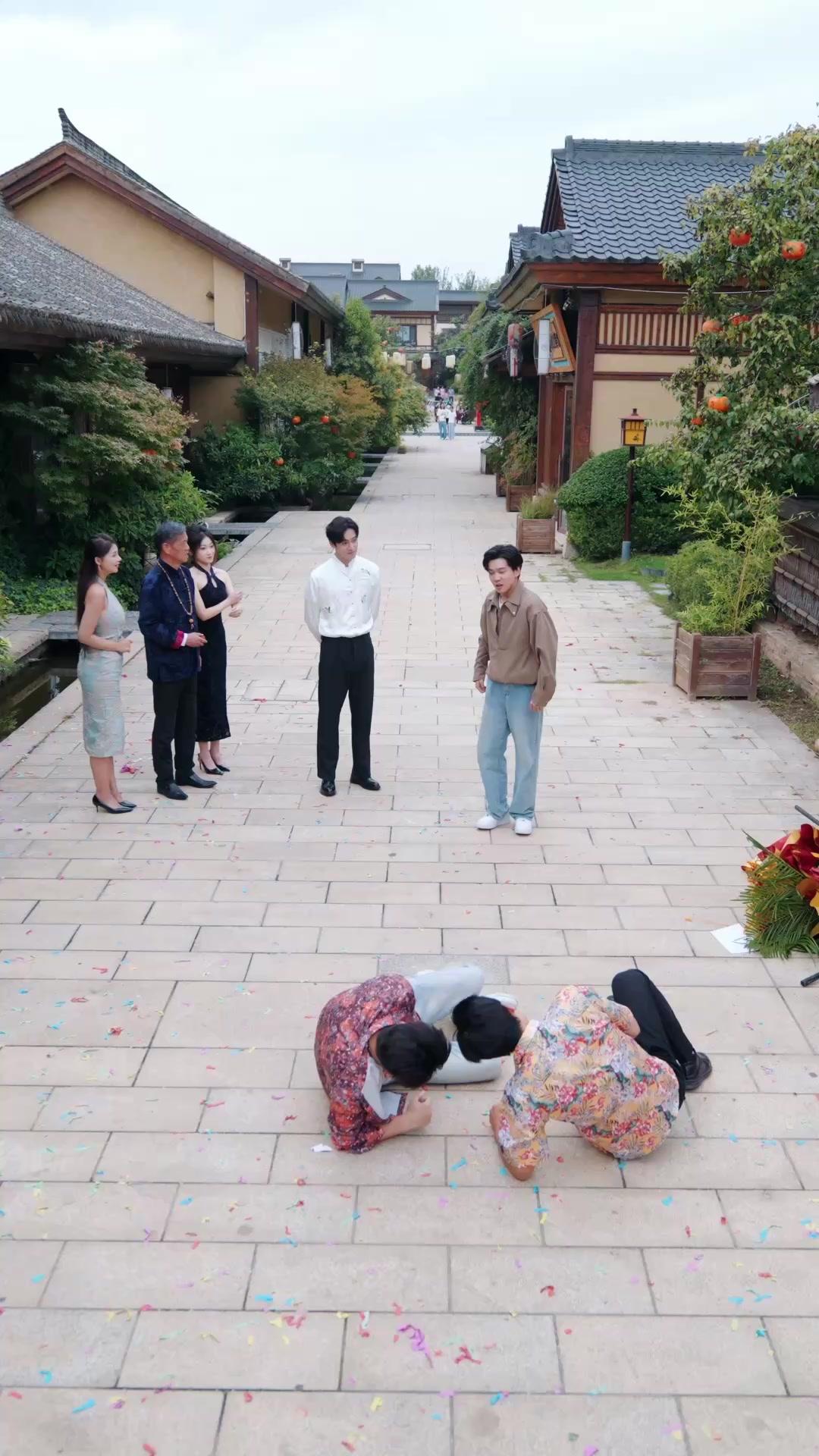 O Imortal de Ouro e a Esposa Muda