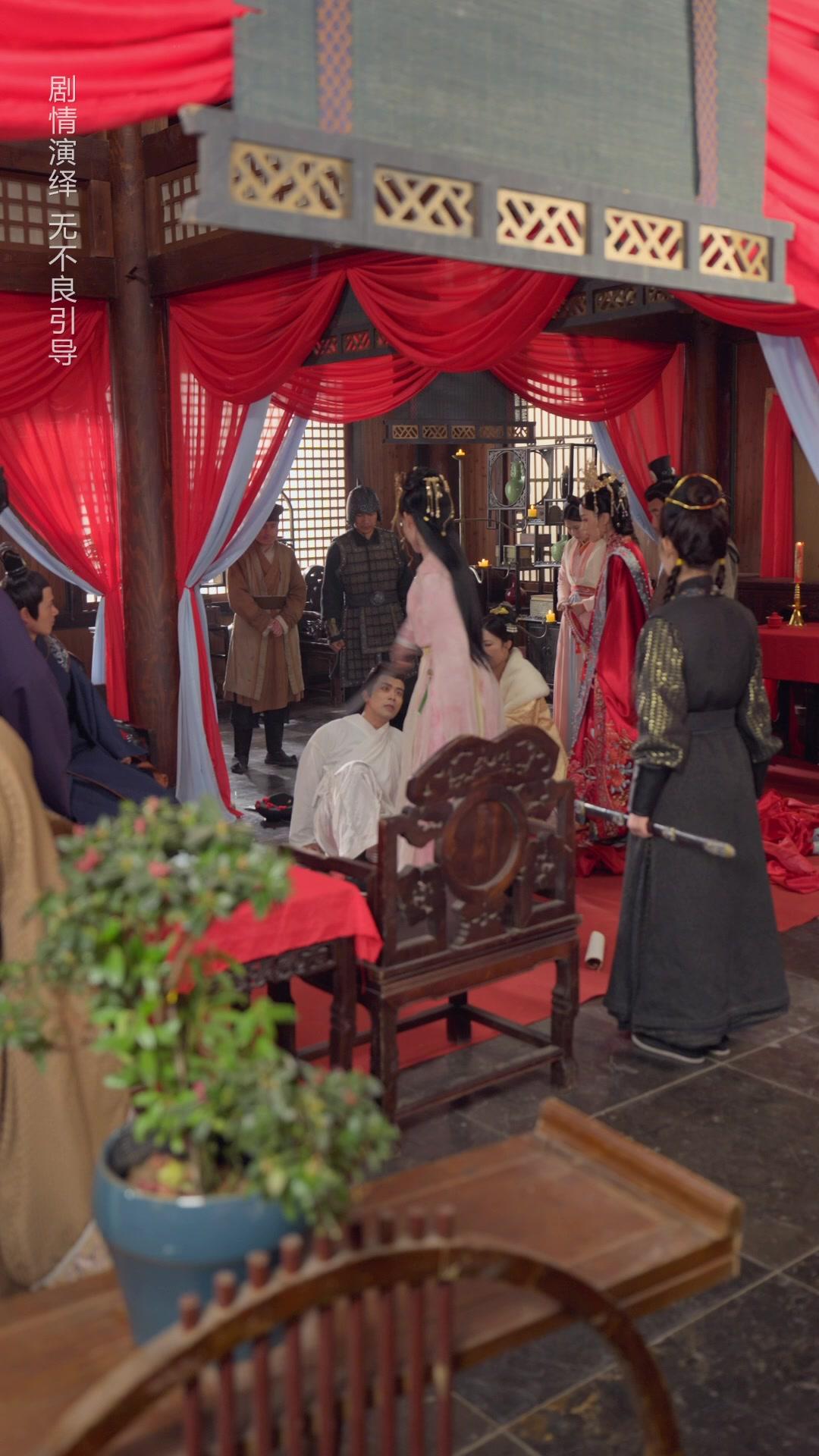 De abandonada a reina