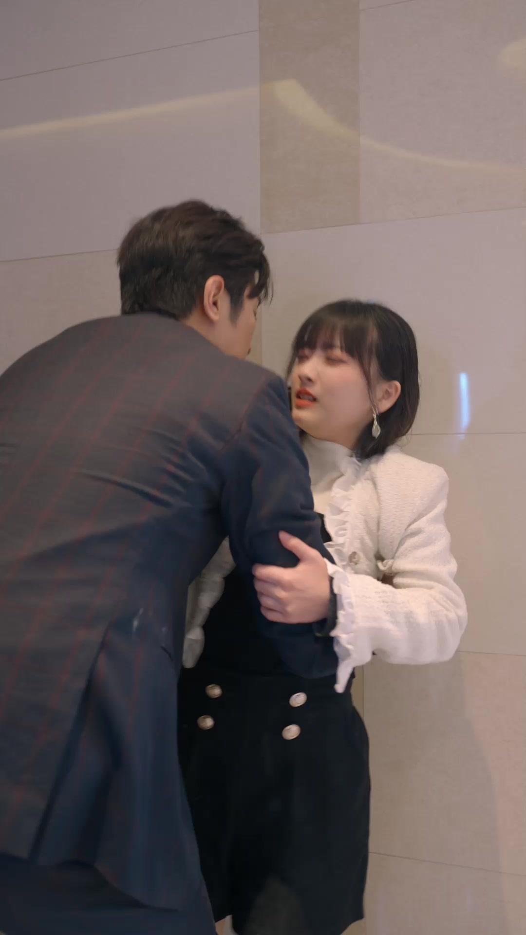 Mencari Jejak Jade Hitam