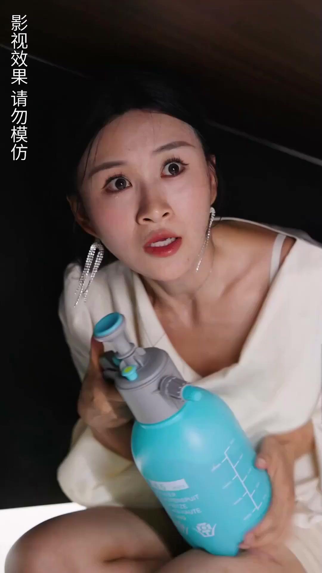 Kahwin Kilat, Suami Memanjakan Diri