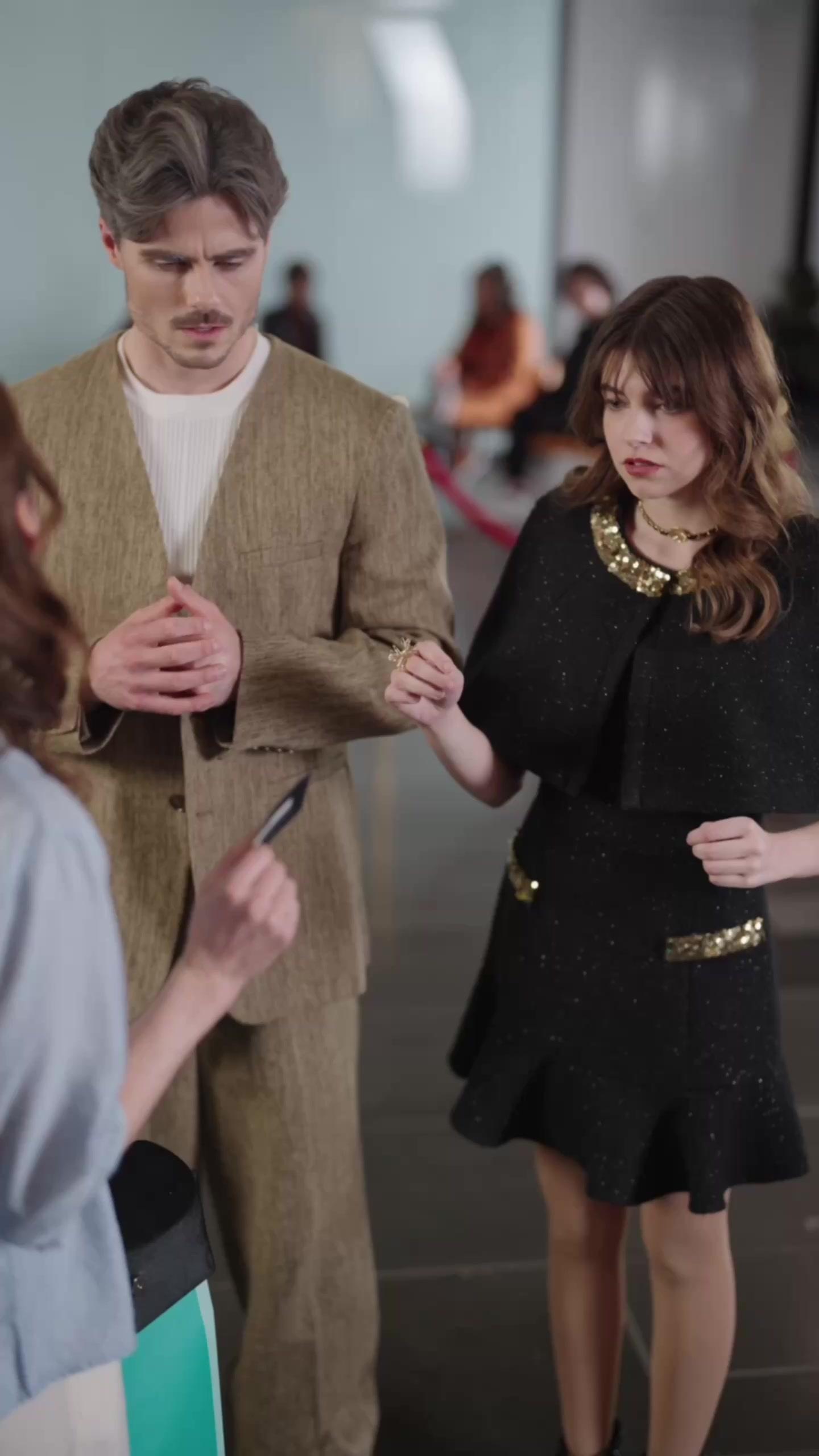 Ten Billion Housewife