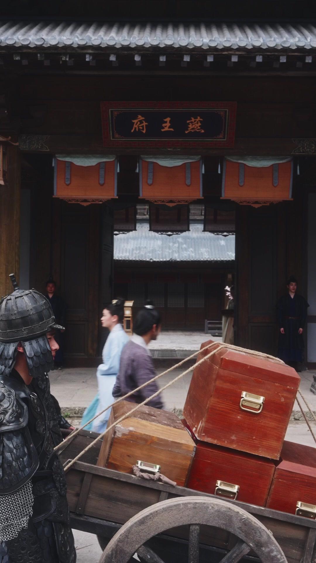 Lucky Wife, Rising Husband