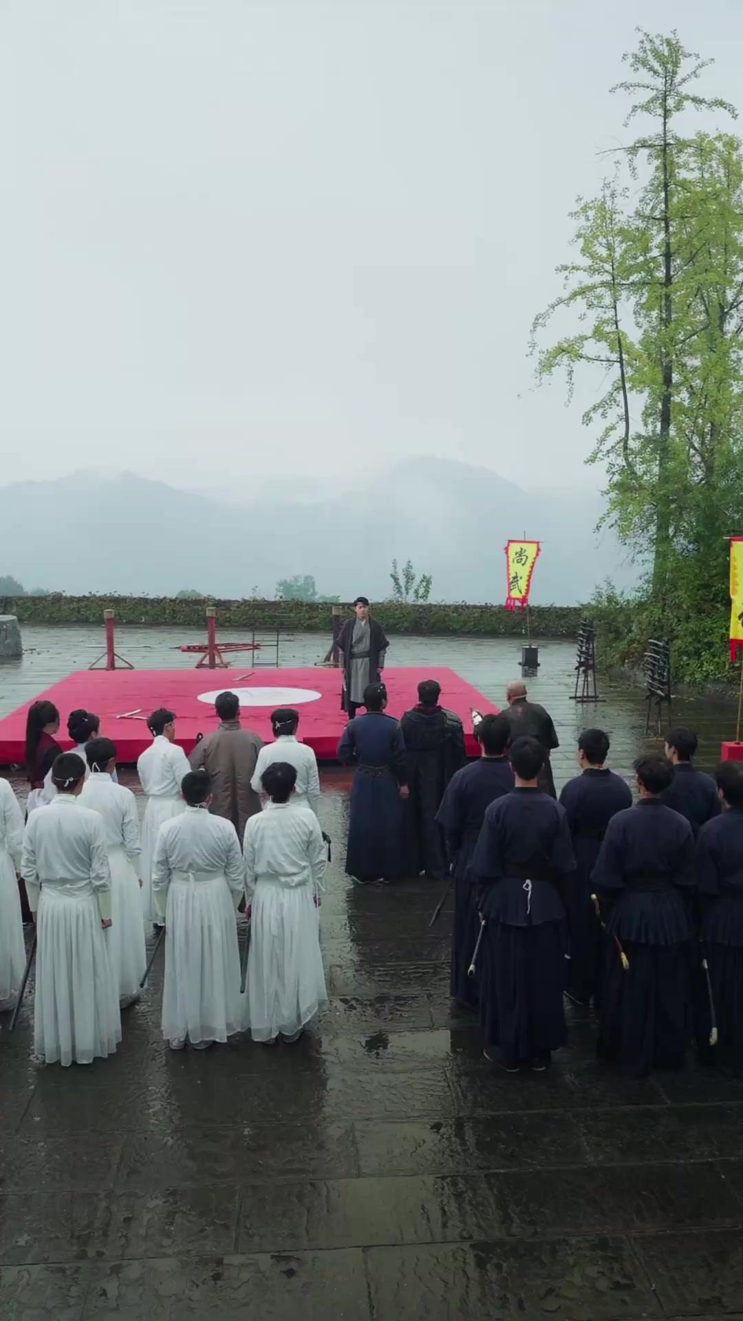 (더빙) 폐물의 칼, 강호를 찢다