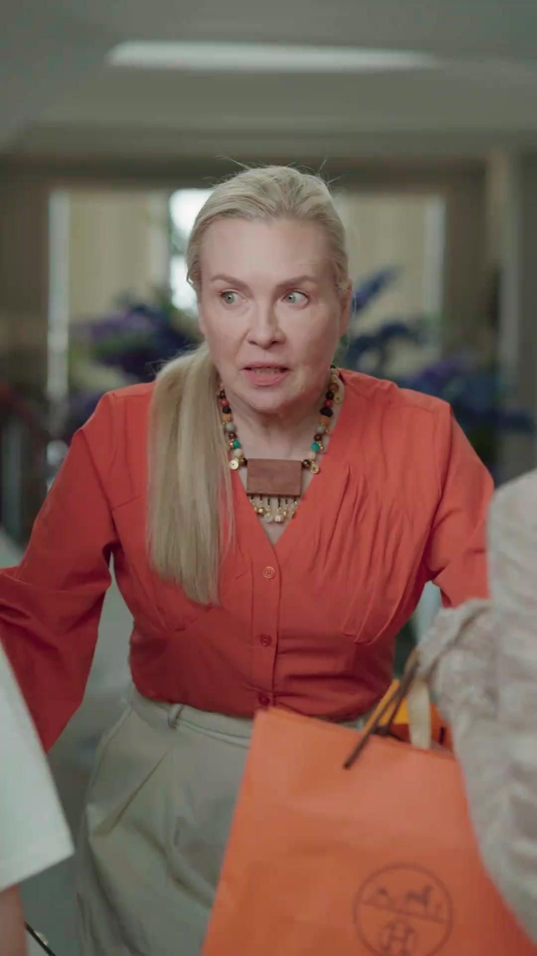 (Dublajlı) Zenginlere Bulaşmayın