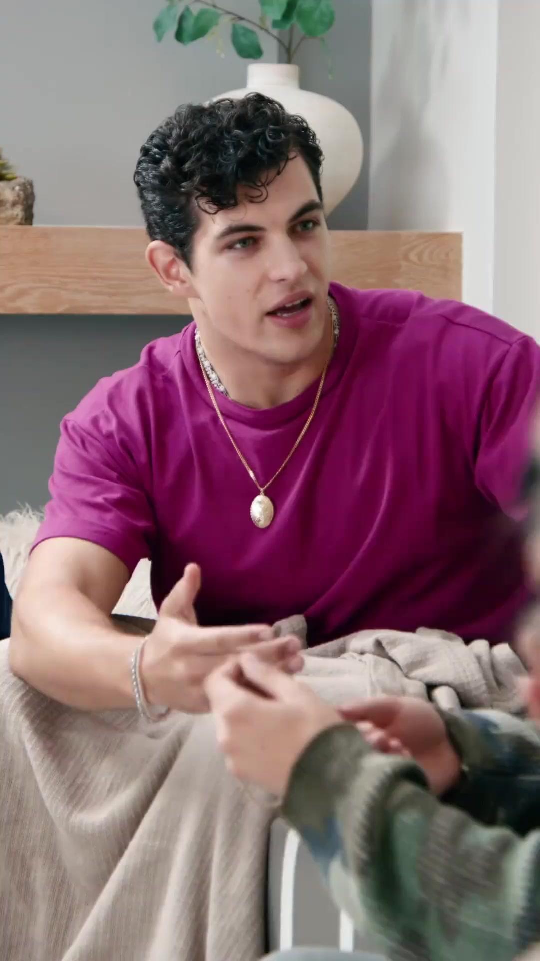 (Doblado) El dios regresó al juego