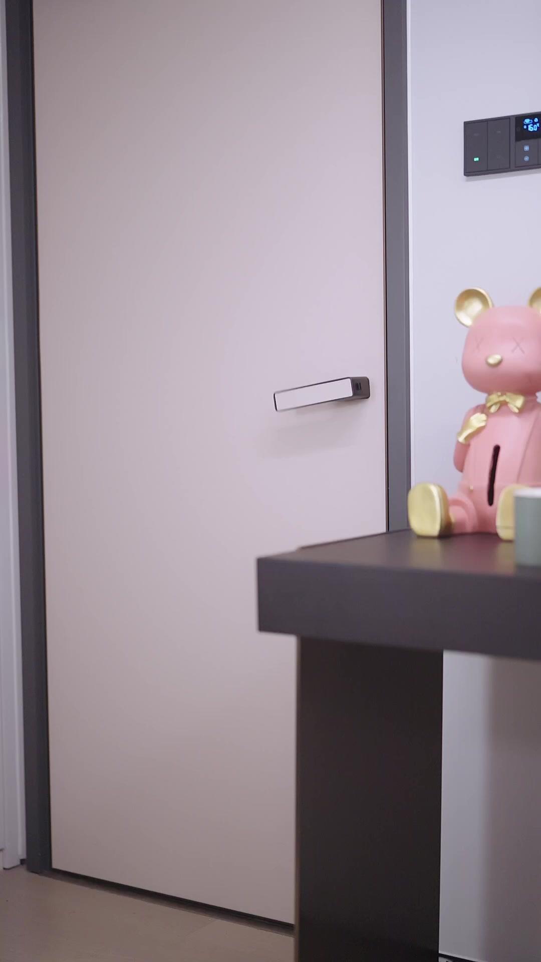 Rahasia Masa Lalu, Cinta dan Balas Dendam