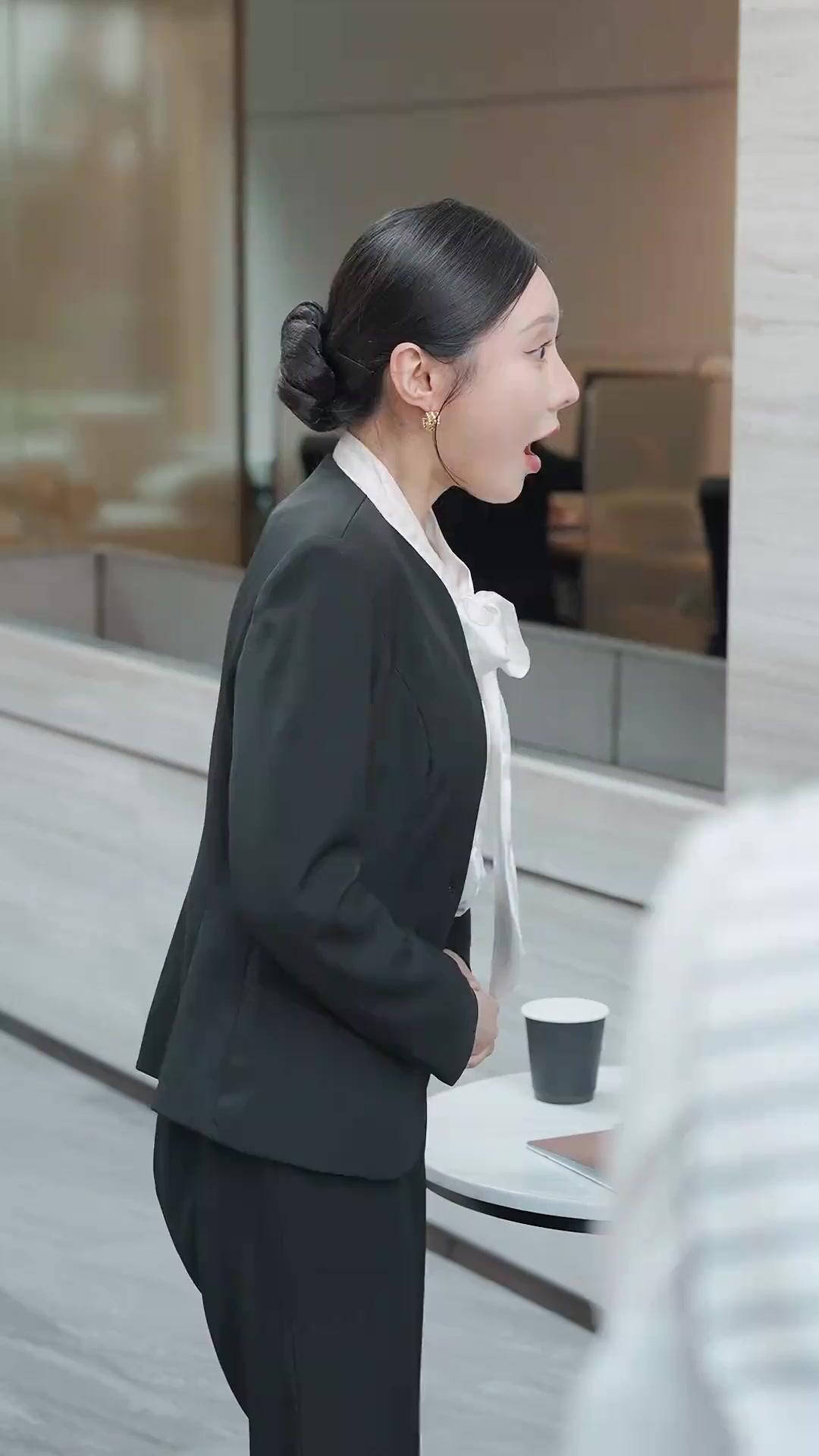 (吹き替え)宝くじで旦那当たった！