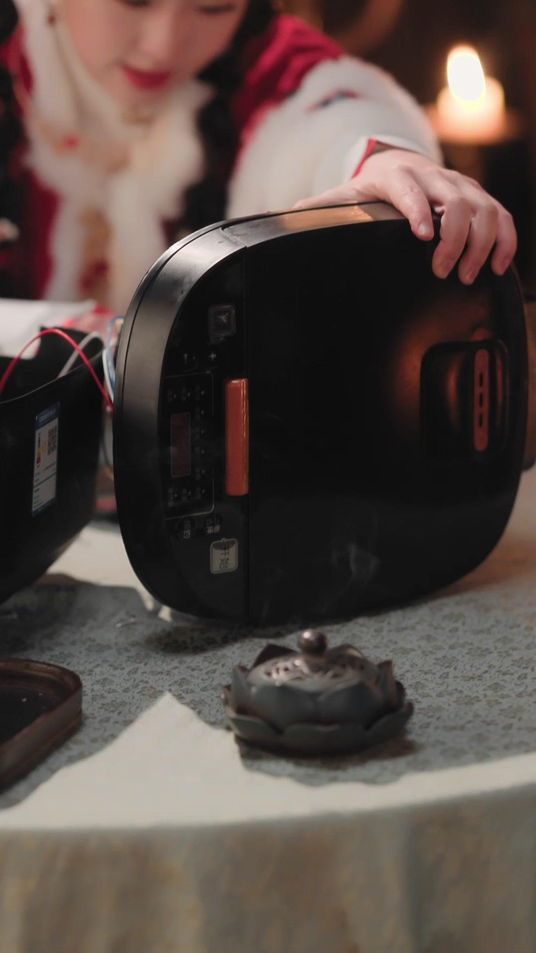  穿越成棄妃，我靠廚藝征服天下