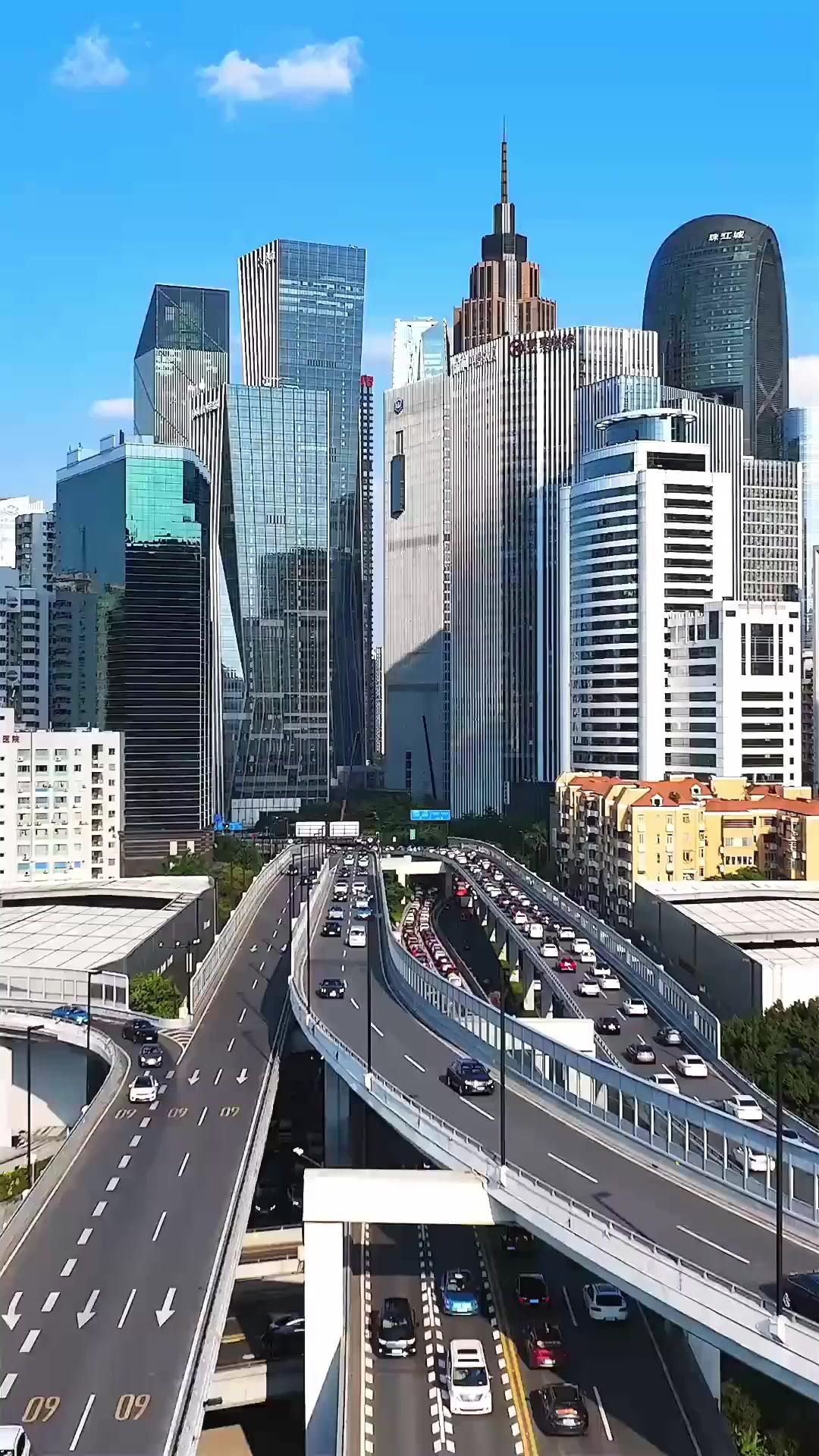 DONが集まる 老人ホーム