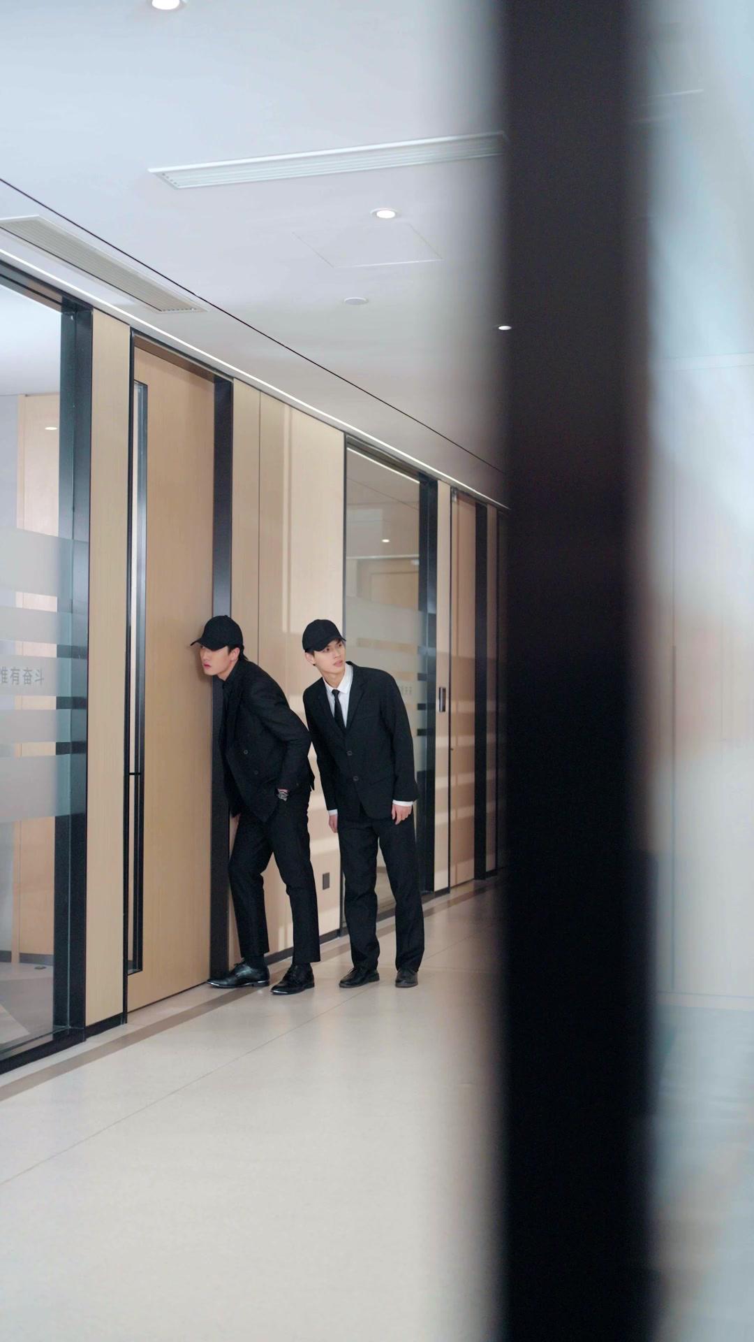 Accidentally Married My CEO