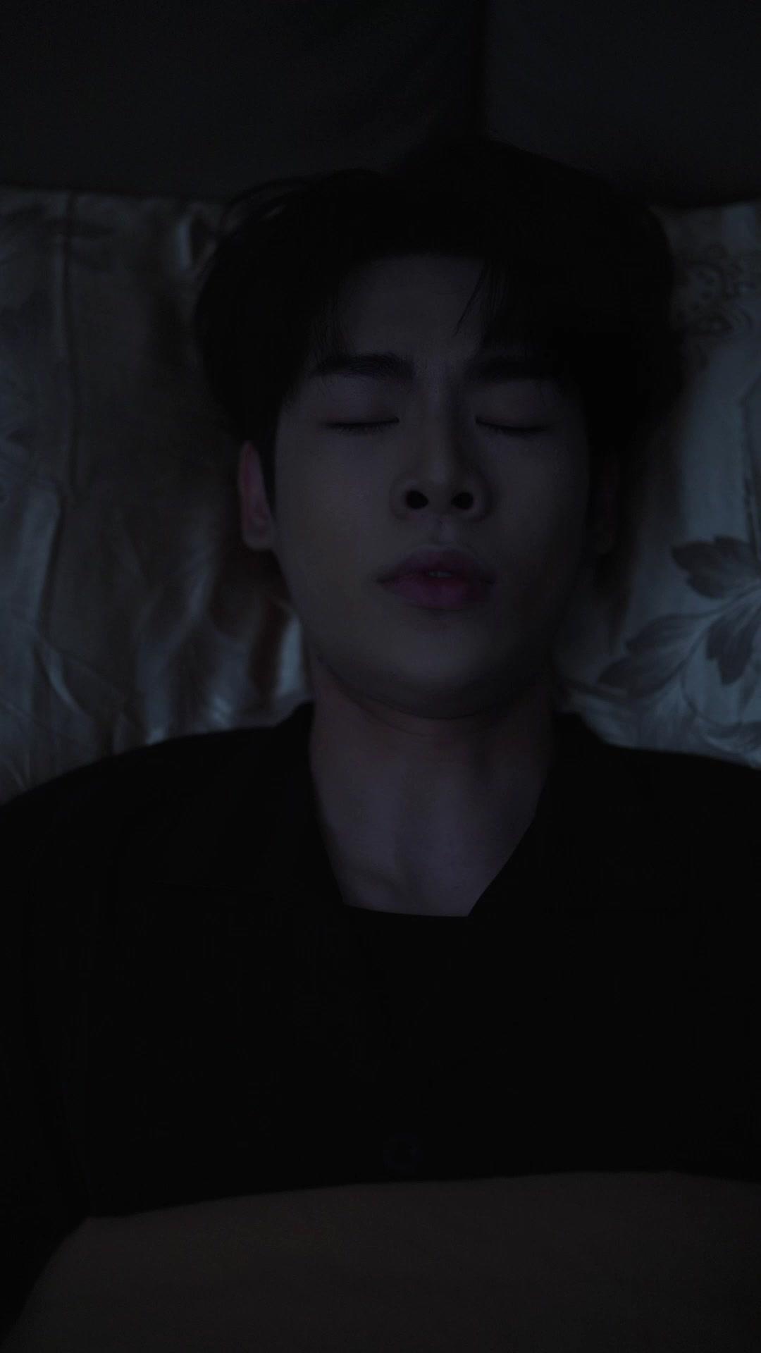 Jiwaku Jenderal, Tubuhku Istri CEO