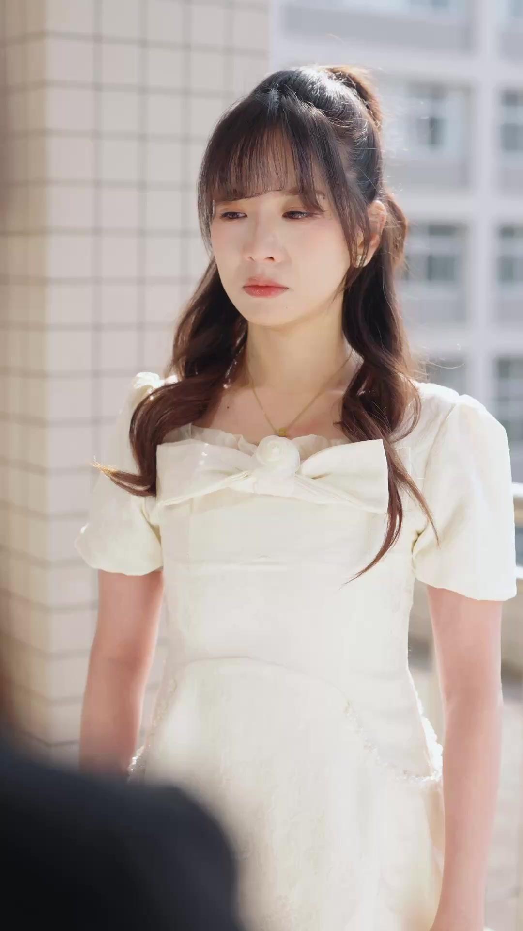 Hati Terkunci, Cinta Datang