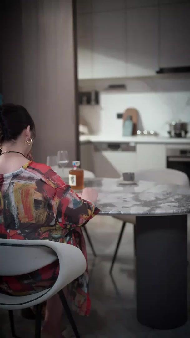 (Sulih suara) Manipulasi Menjadi Cinta