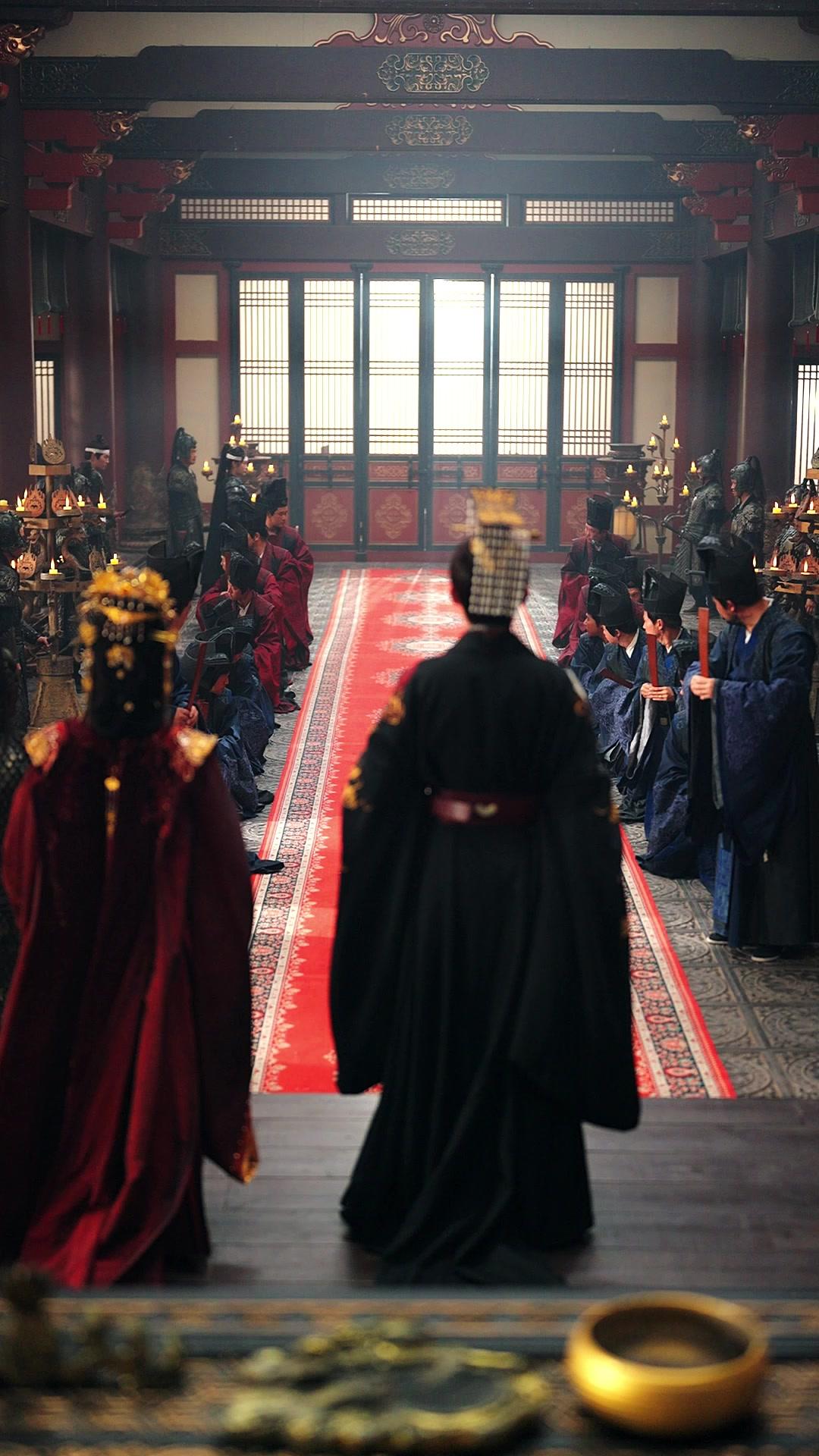 Phế Hậu Đăng Cơ