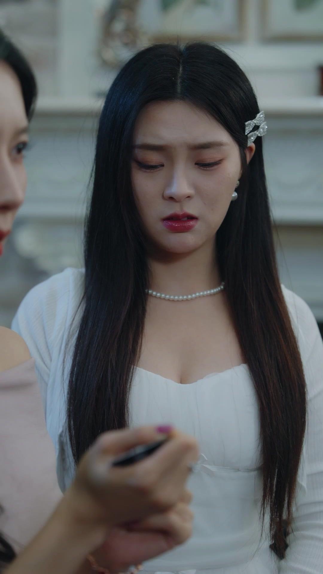 Chồng Cũ Ẩn Thế