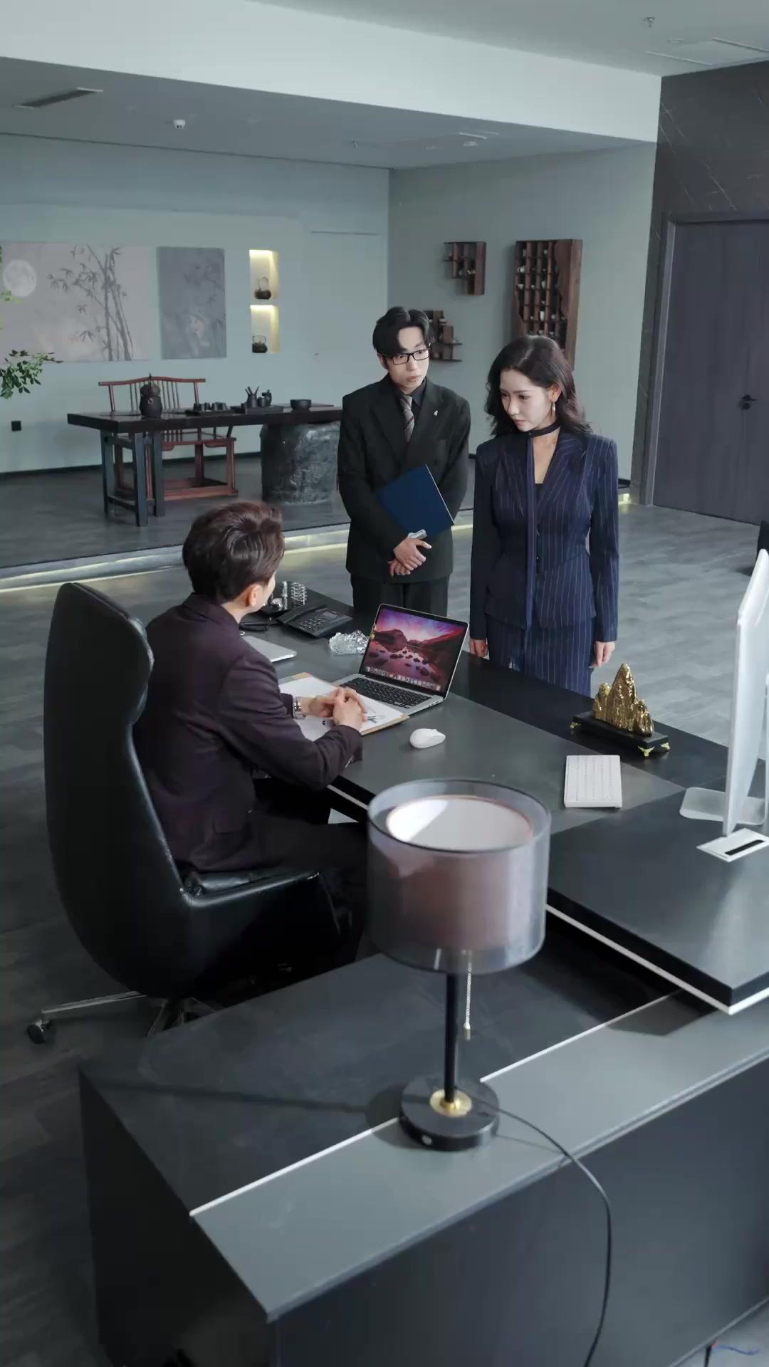 Cahaya Bulan Terkandas