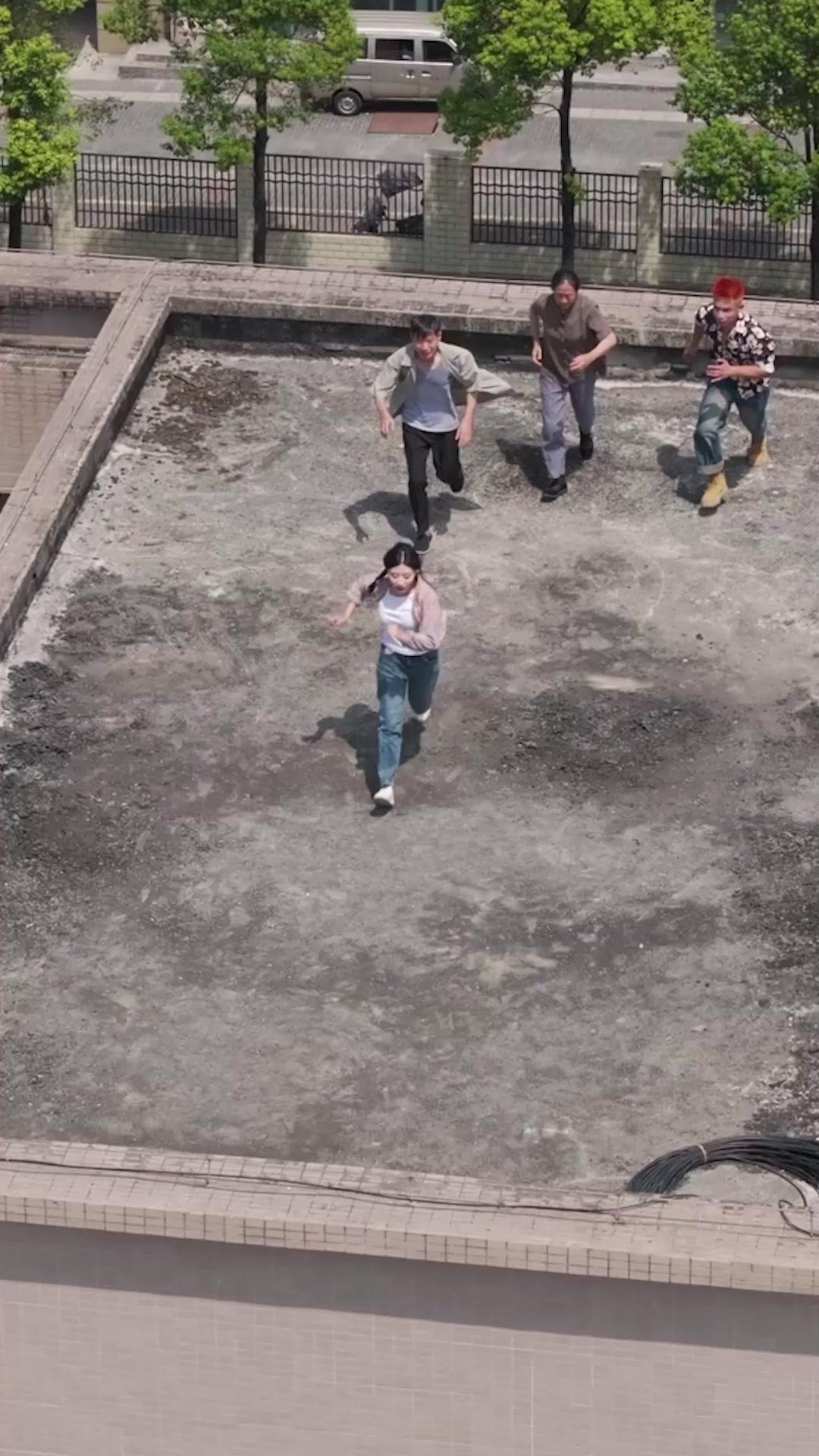 目を覚まさない娘