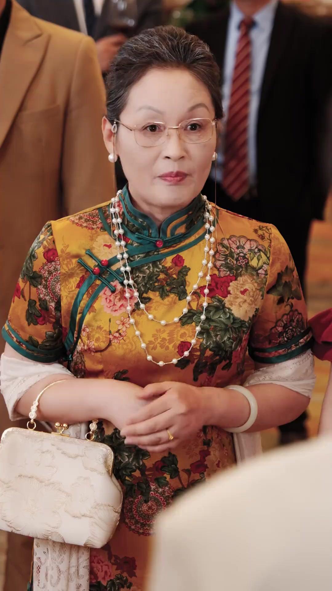 The CEO’s Rebirth: Protecting His True Heir