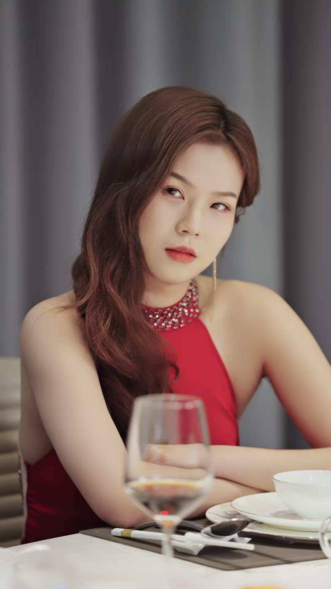 Cinta Petani Cantik dan Pilot Ulung