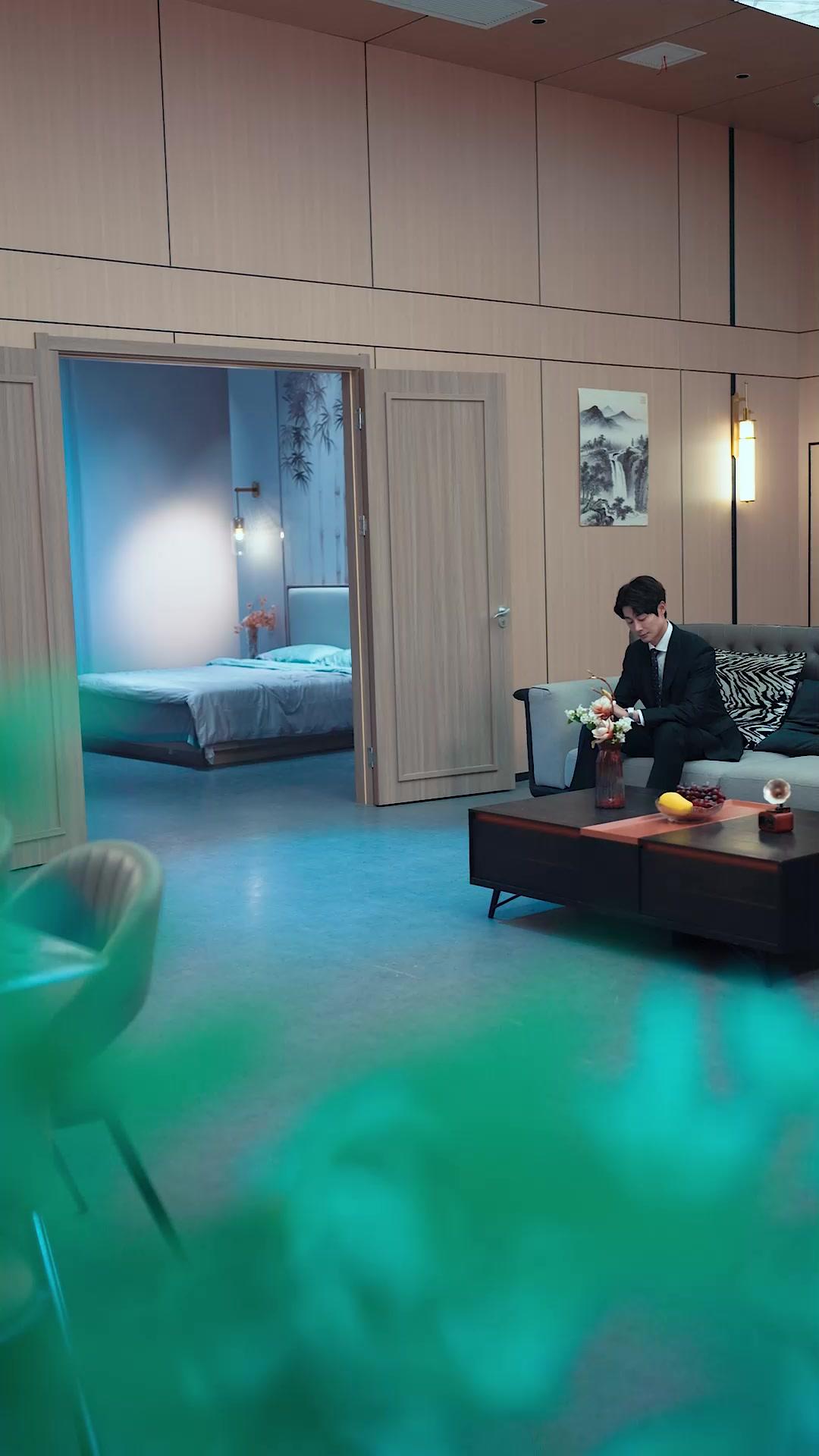 Die Familie ließ sie schuften, doch sie heiratete das Glück.