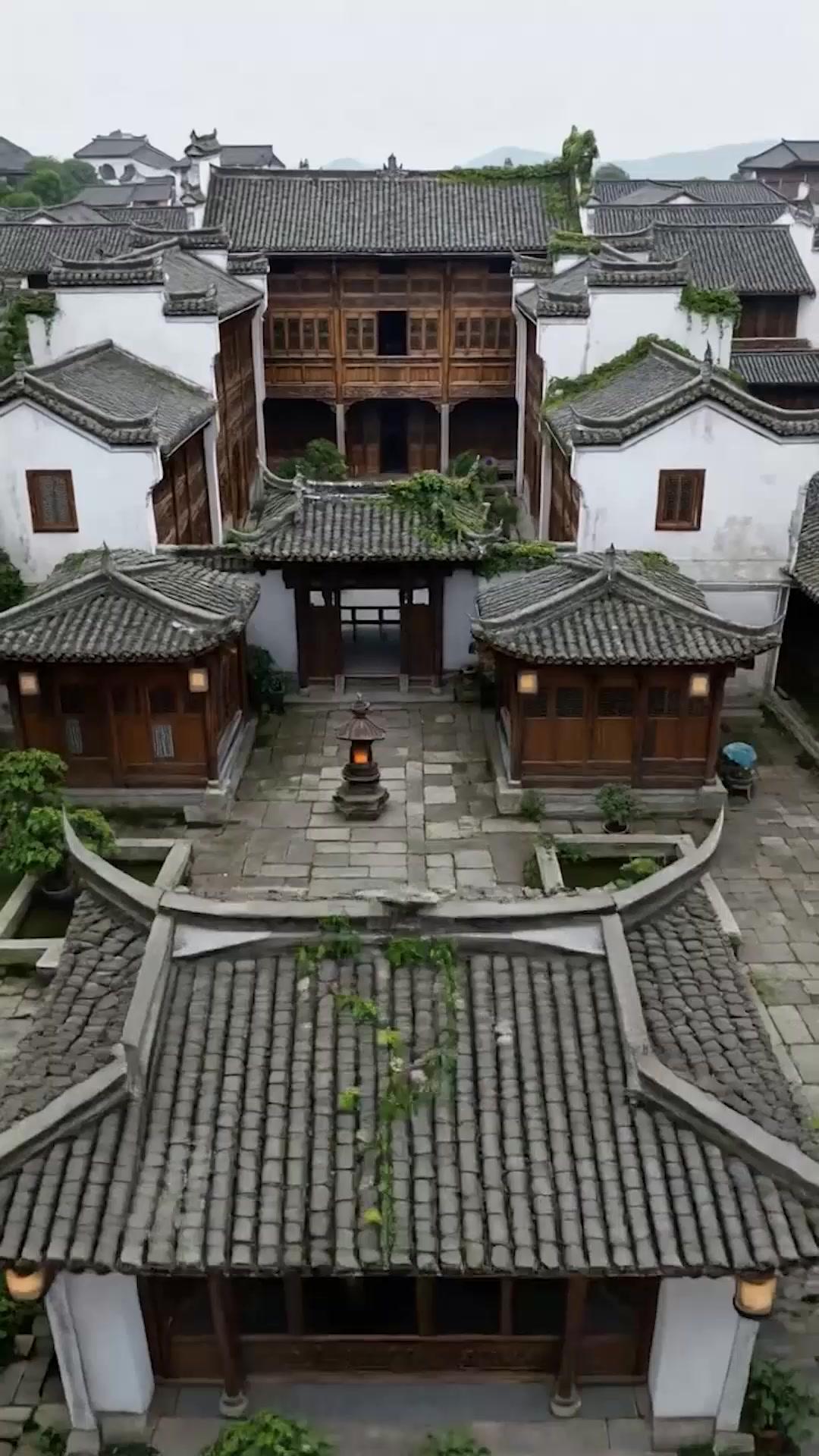 廢柴小姐一掌碎山河