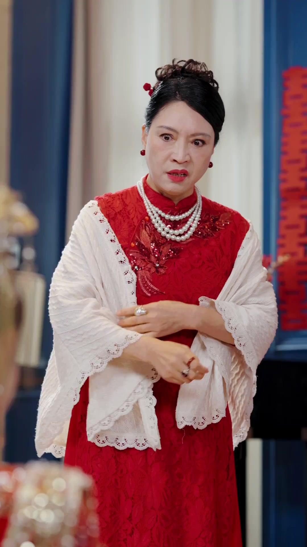 تزوجت الرجل المناسب من سيارة الزفاف الخطأ