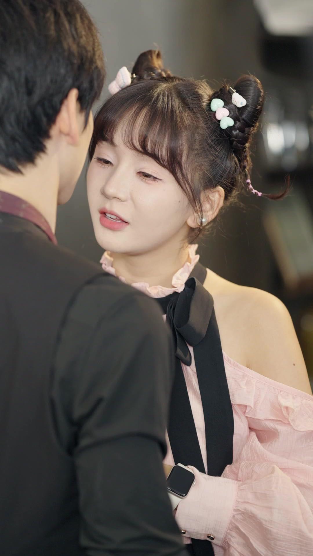 COPINE PAYANTE, ÉPOUSE OUBLIÉE