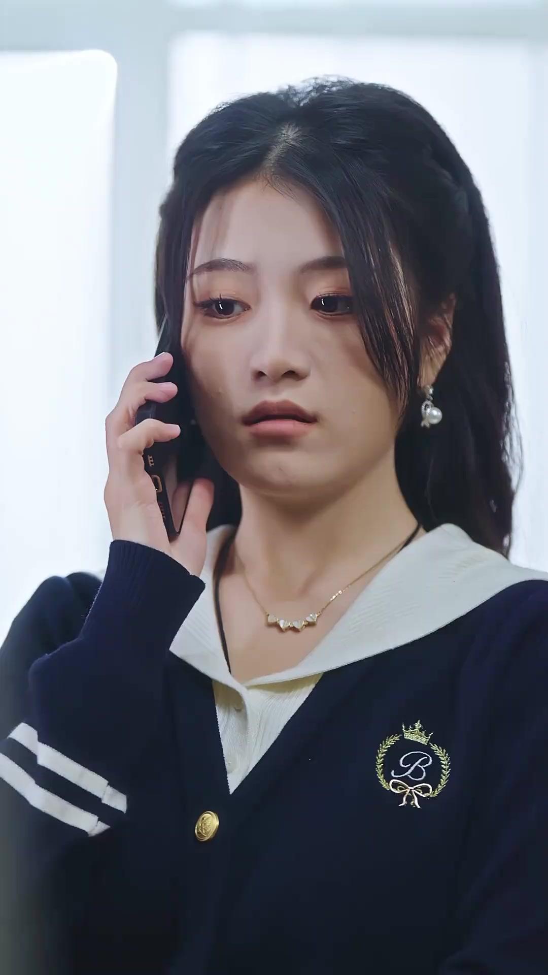 (Dubbed)Campus Queen Falls for Me After My First Love Betrayed Me