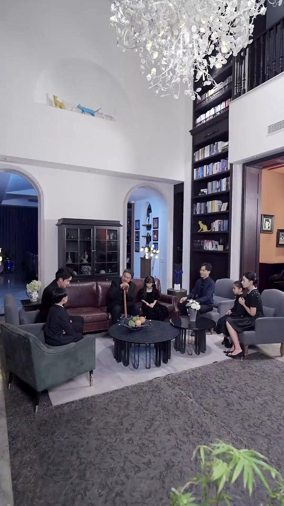 (Doblado) ¡Mi abuela es una niña!