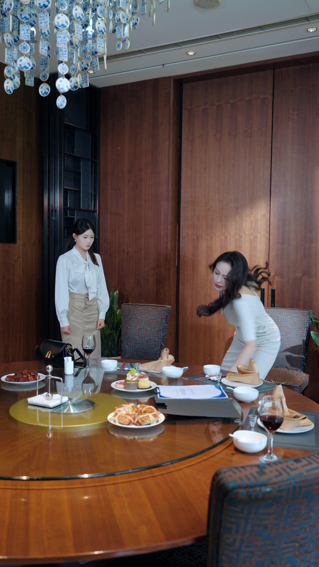 Dijodohin Putri Mafia