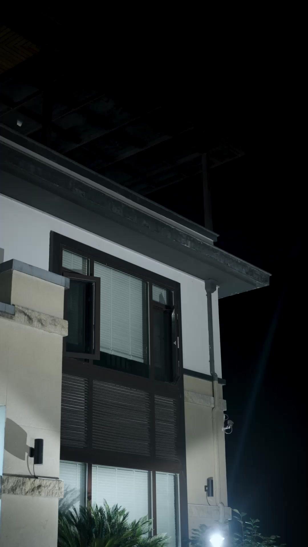 暴君黏上現代千金