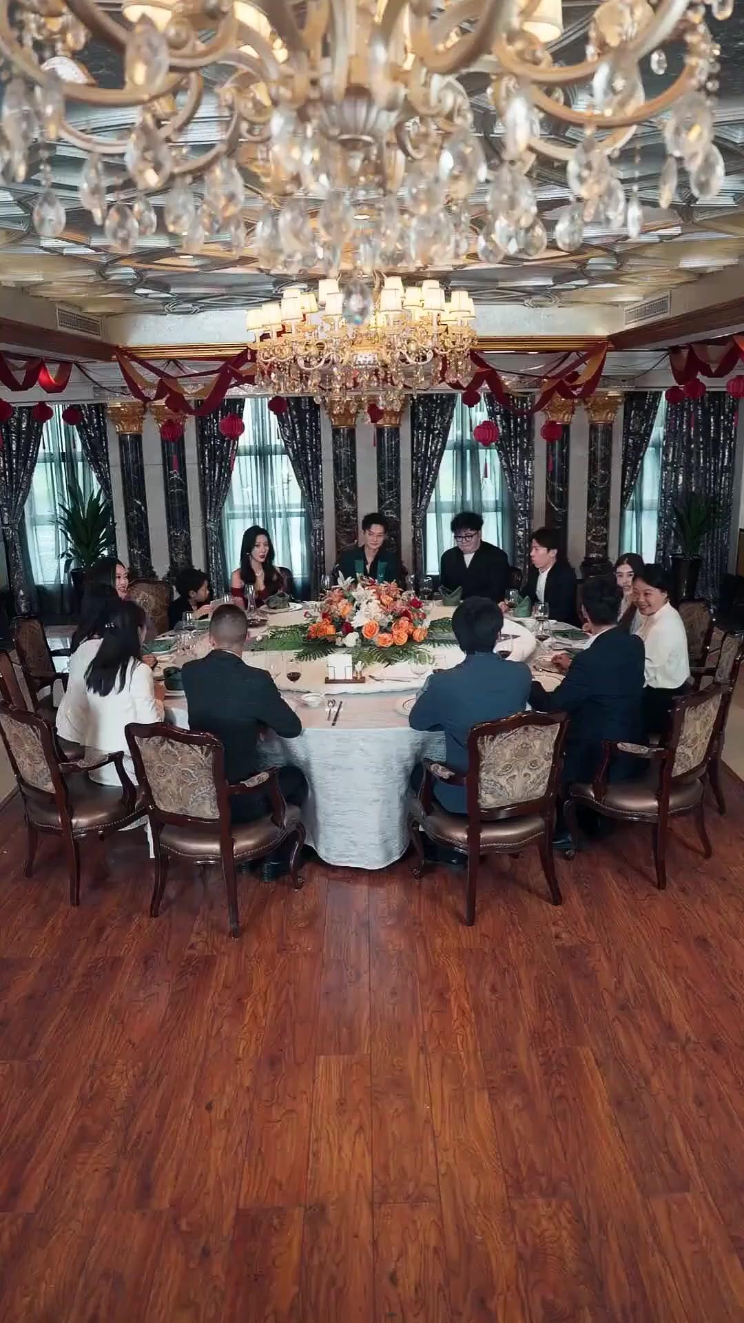 (Dubbed)Her Ex Is a Tech Tycoon