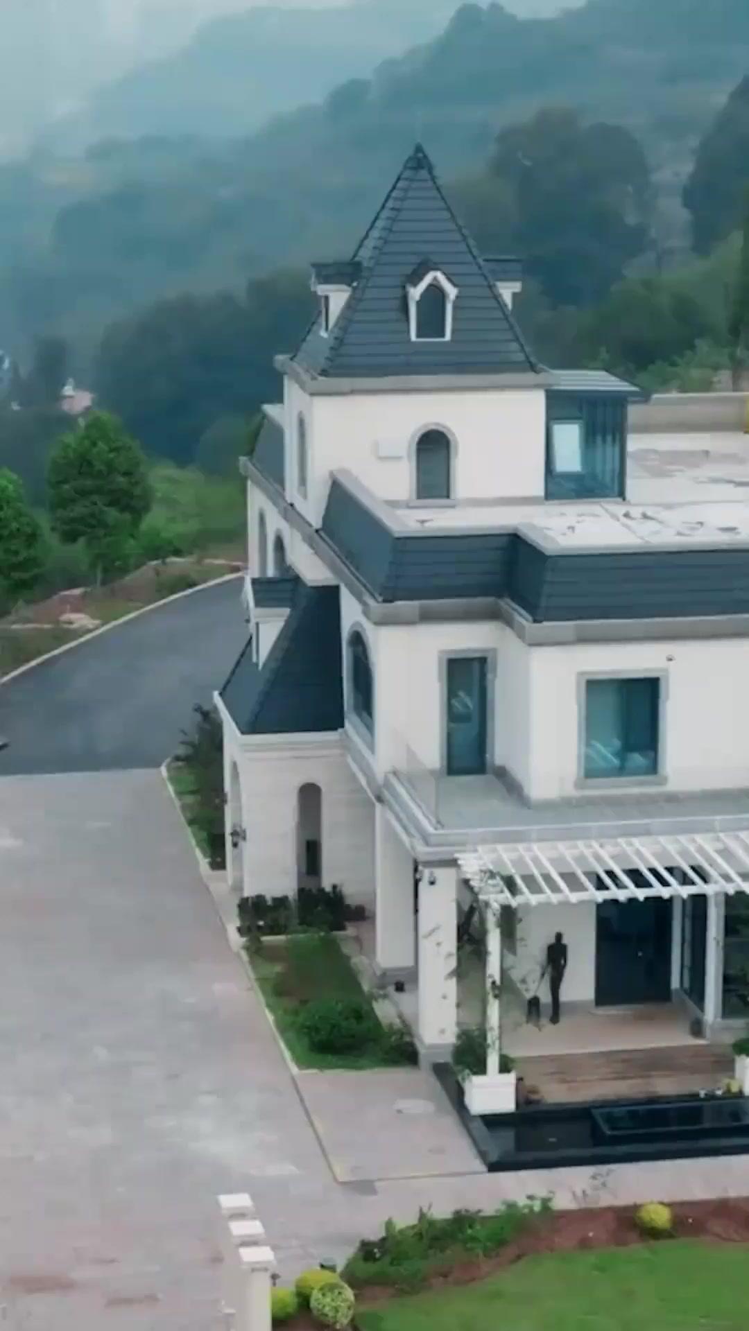 (吹き替え) 許婚を、譲ります