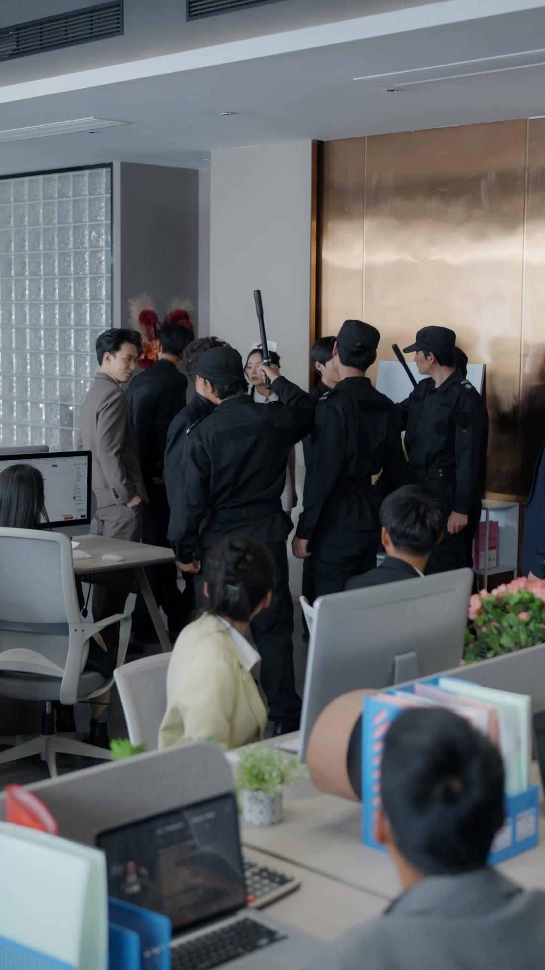 DRAGON CACHÉ DES AFFAIRES